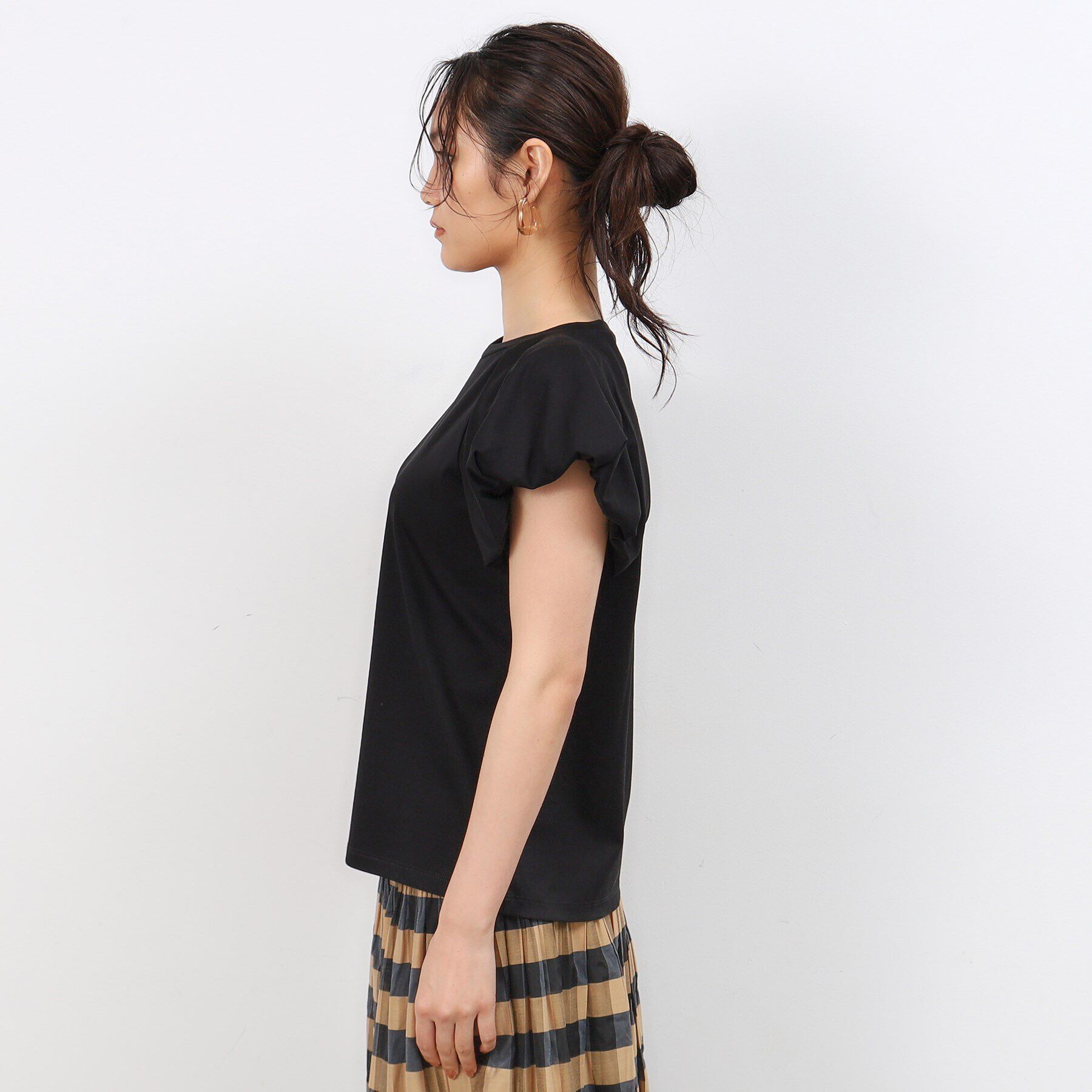 OPAQUE.CLIP「《美人百花掲載》バルーンスリーブカットソー【洗濯機洗い可】」|Tシャツ・カットソー|