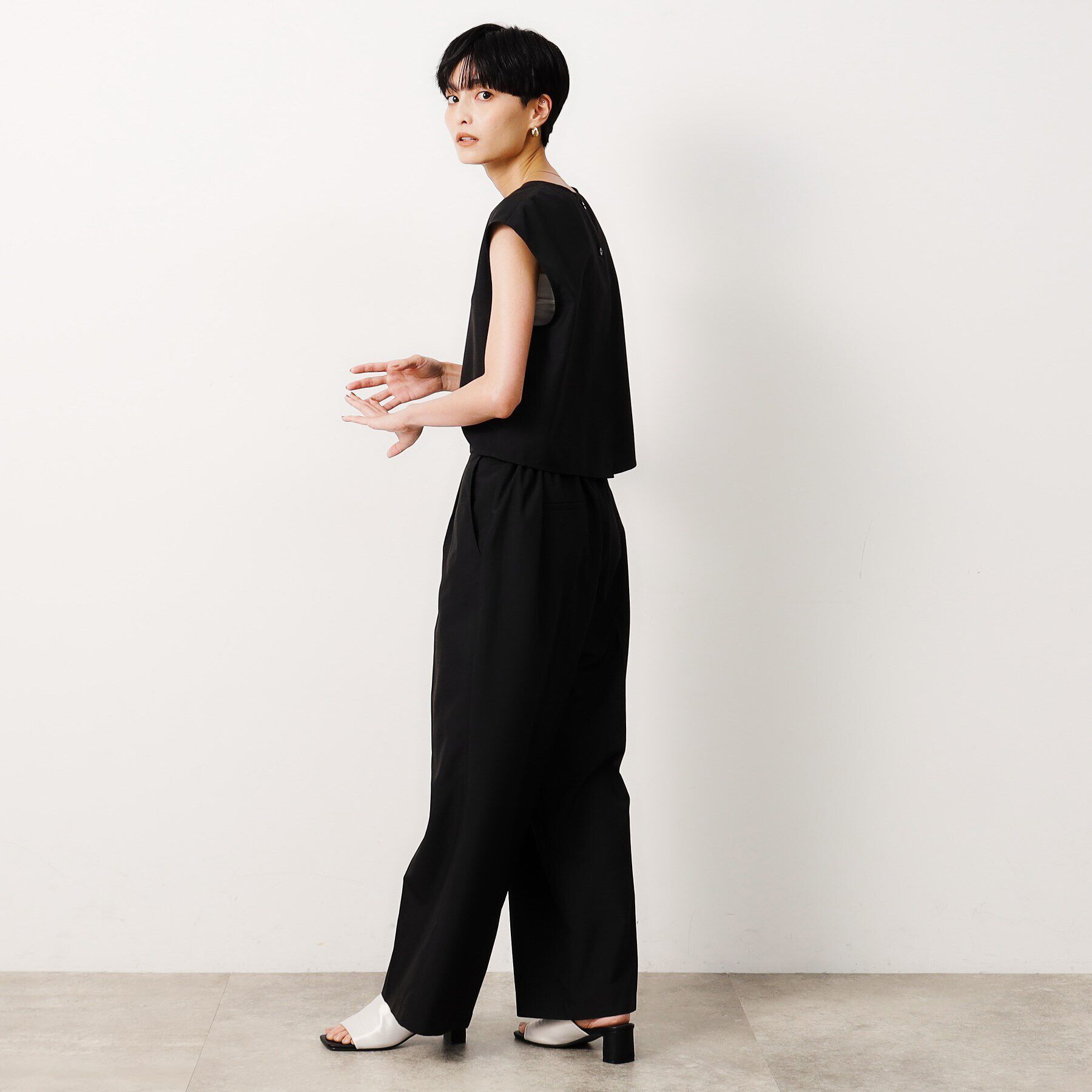 OPAQUE.CLIP「リネンライクオールインワン【洗濯機洗い可】」|オールインワン|