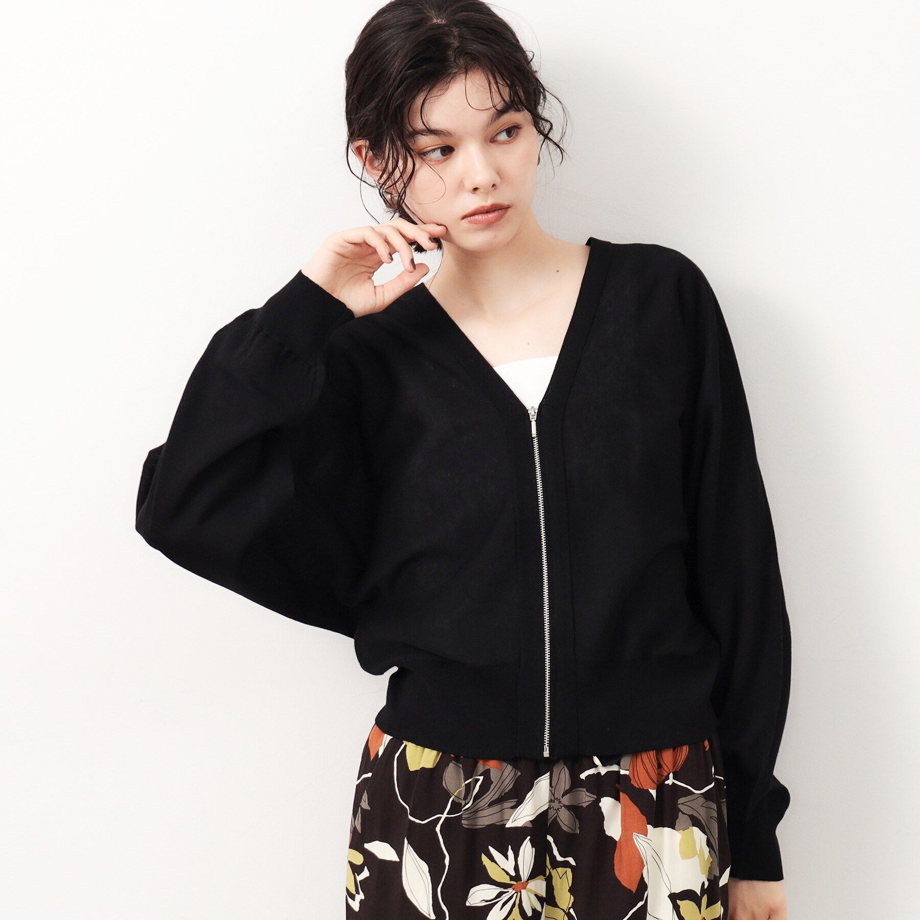 OPAQUE.CLIP「UV VネックZIPドルマンニットカーディガン【洗濯機洗い可/抗ピル】」|カーディガン|