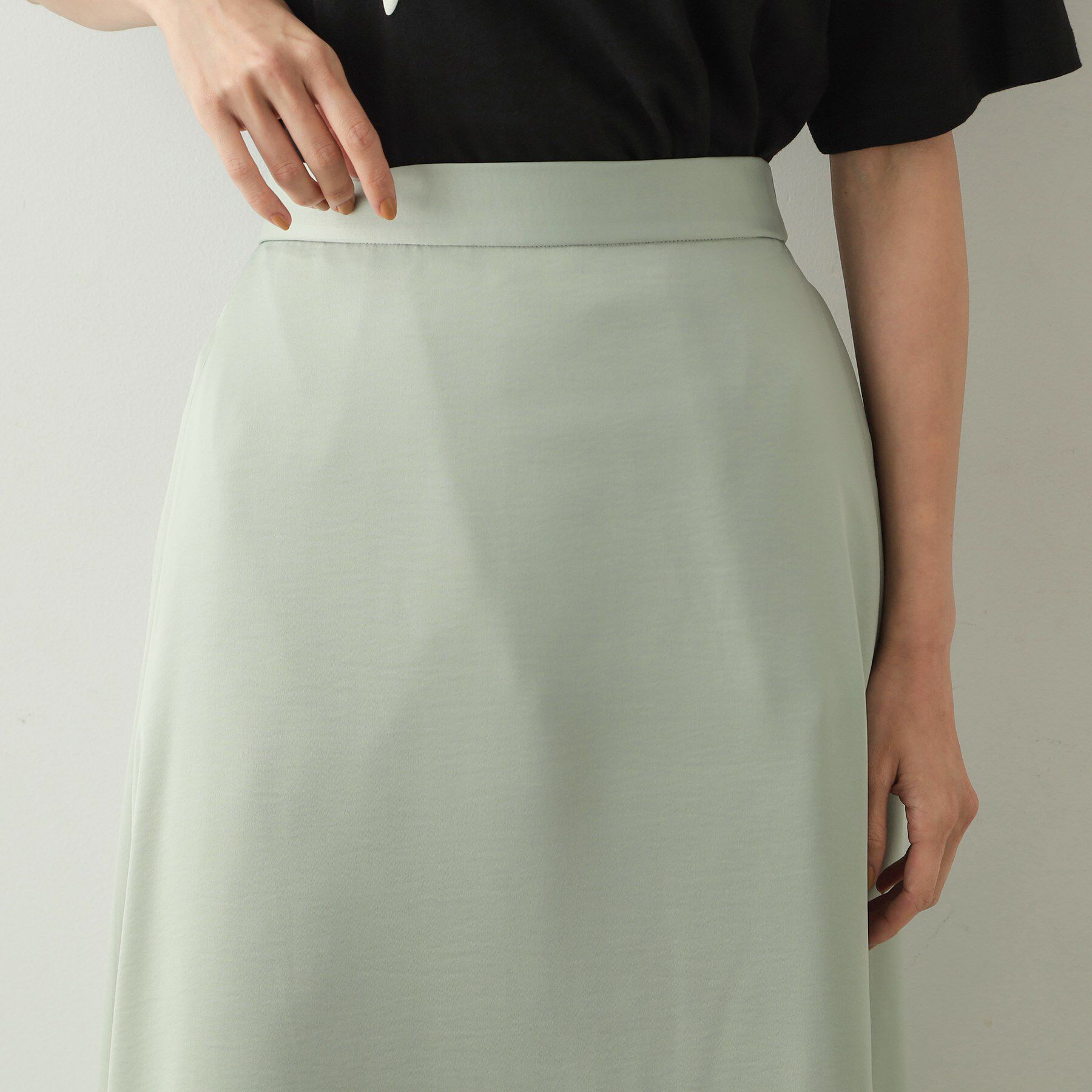 OPAQUE.CLIP「サテンナローフレアスカート【洗濯機洗い可】」|スカート|