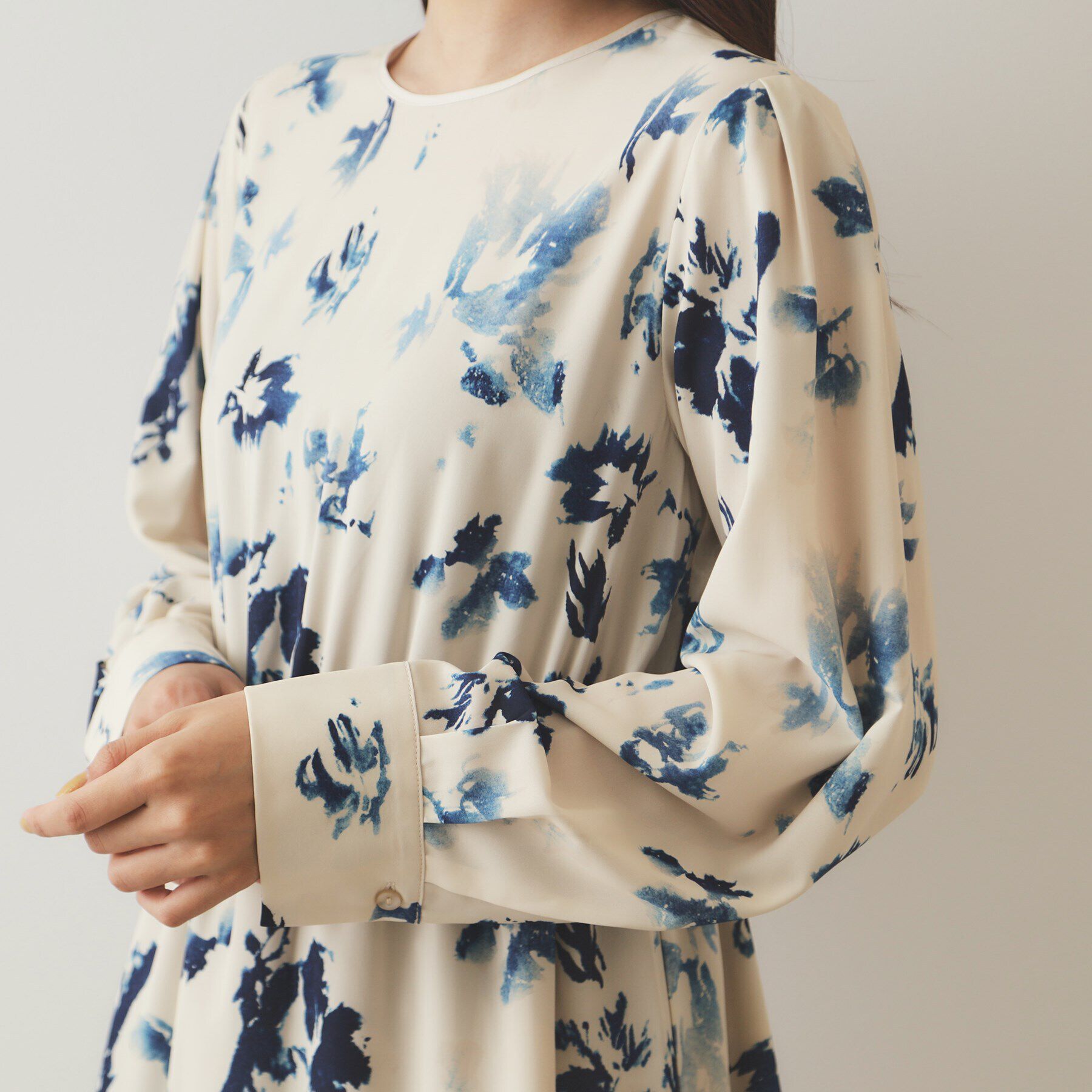 OPAQUE.CLIP「フラワープリント フィット＆フレアワンピース【洗濯機洗い可】」|ワンピース|