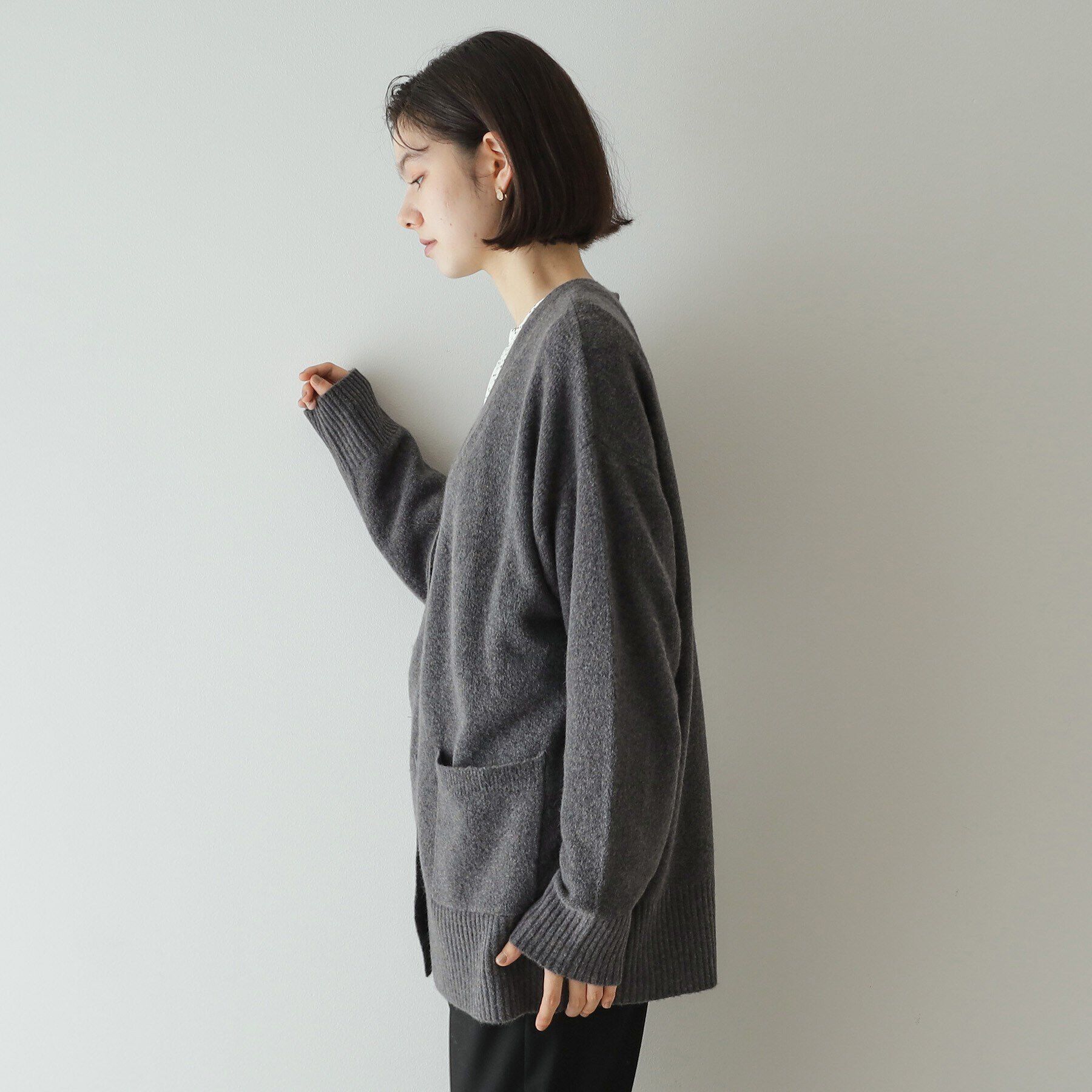 OPAQUE.CLIP「アンゴラ混リラクシーVネックニットカーディガン【洗濯機洗い可】」|カーディガン|