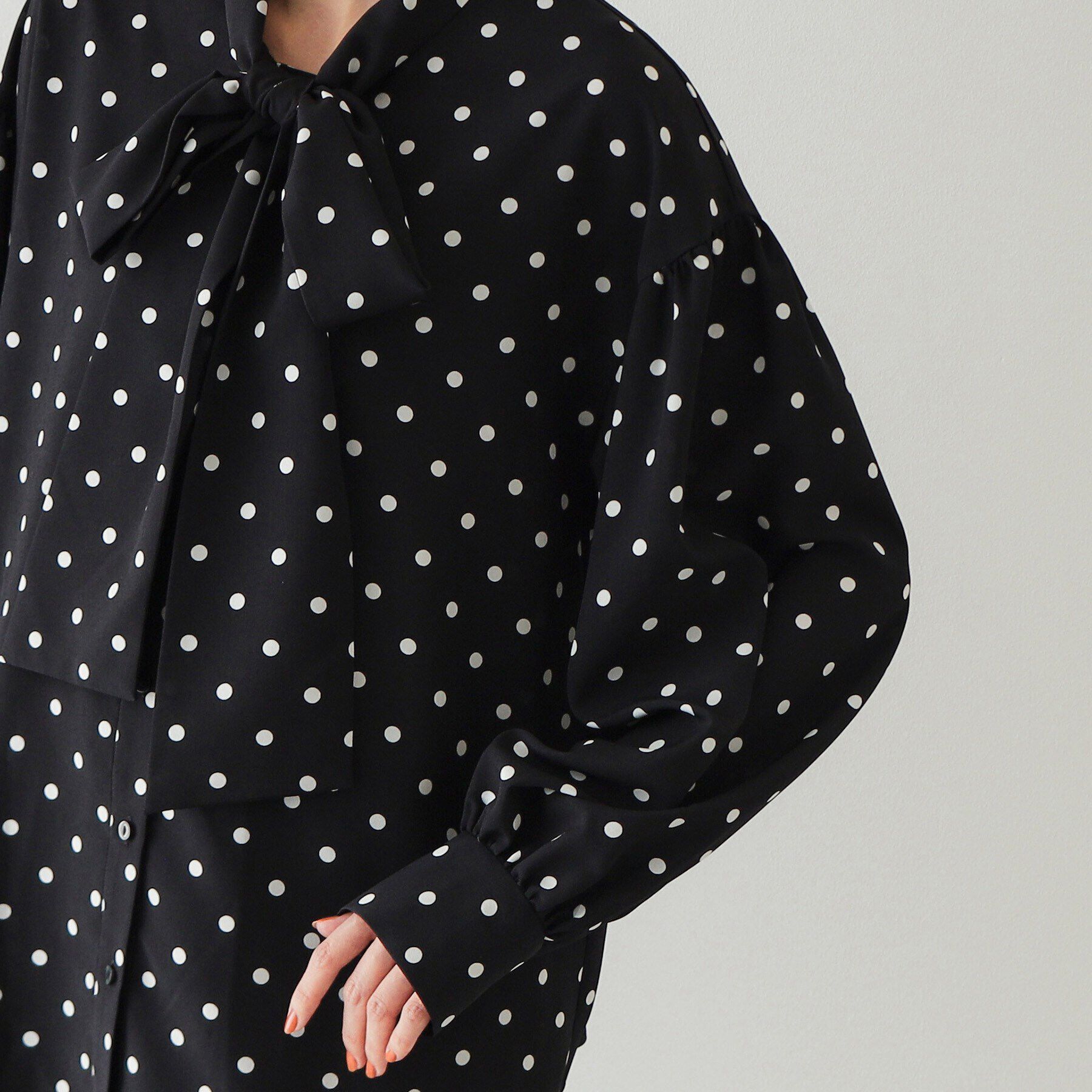 OPAQUE.CLIP「《美人百花掲載》ボリュームボウタイブラウス【洗濯機洗い可】」|シャツ・ブラウス|