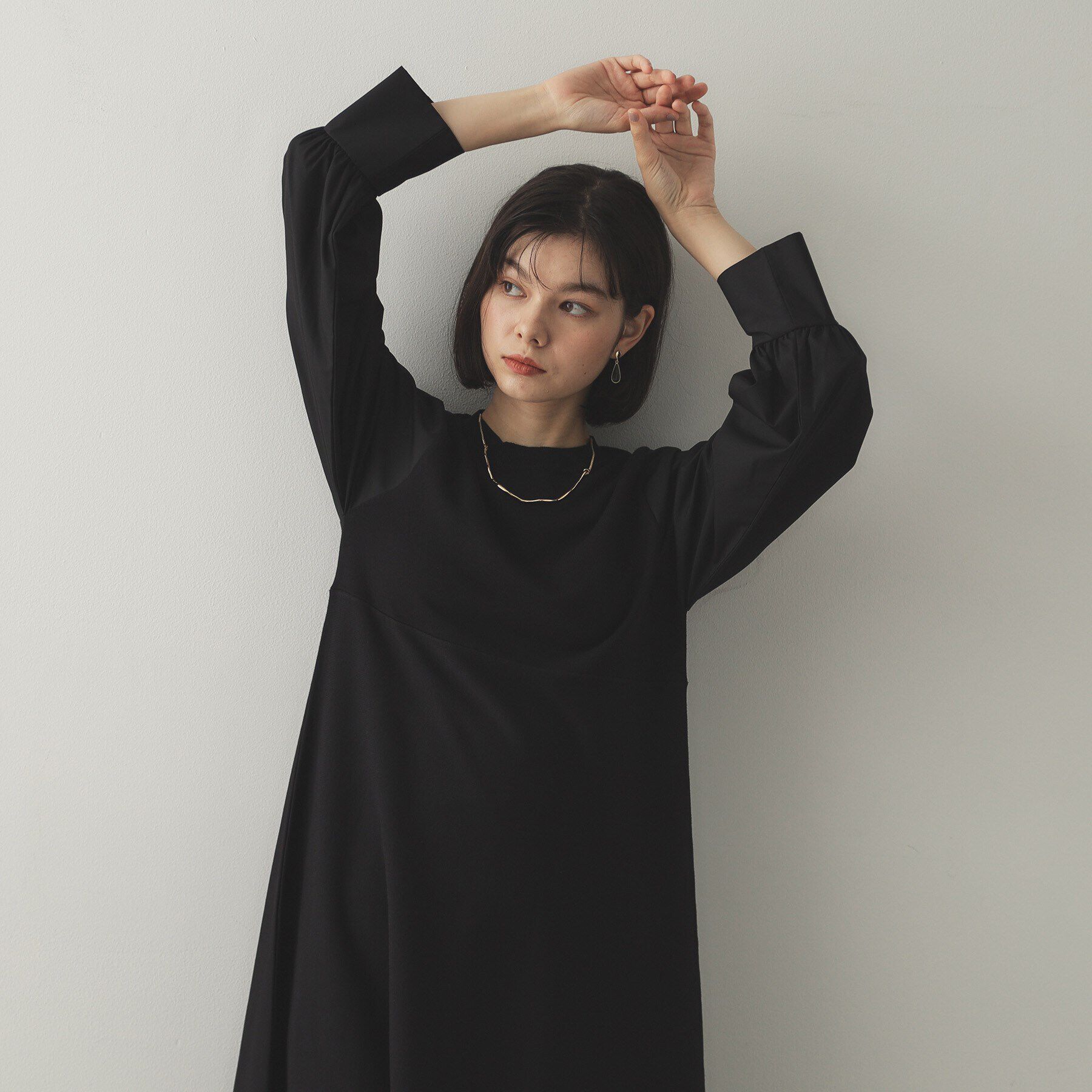 OPAQUE.CLIP「フハクスリーブ ドッキングニットフレアワンピース【洗濯機洗い可】」|ワンピース|ブラック(019)