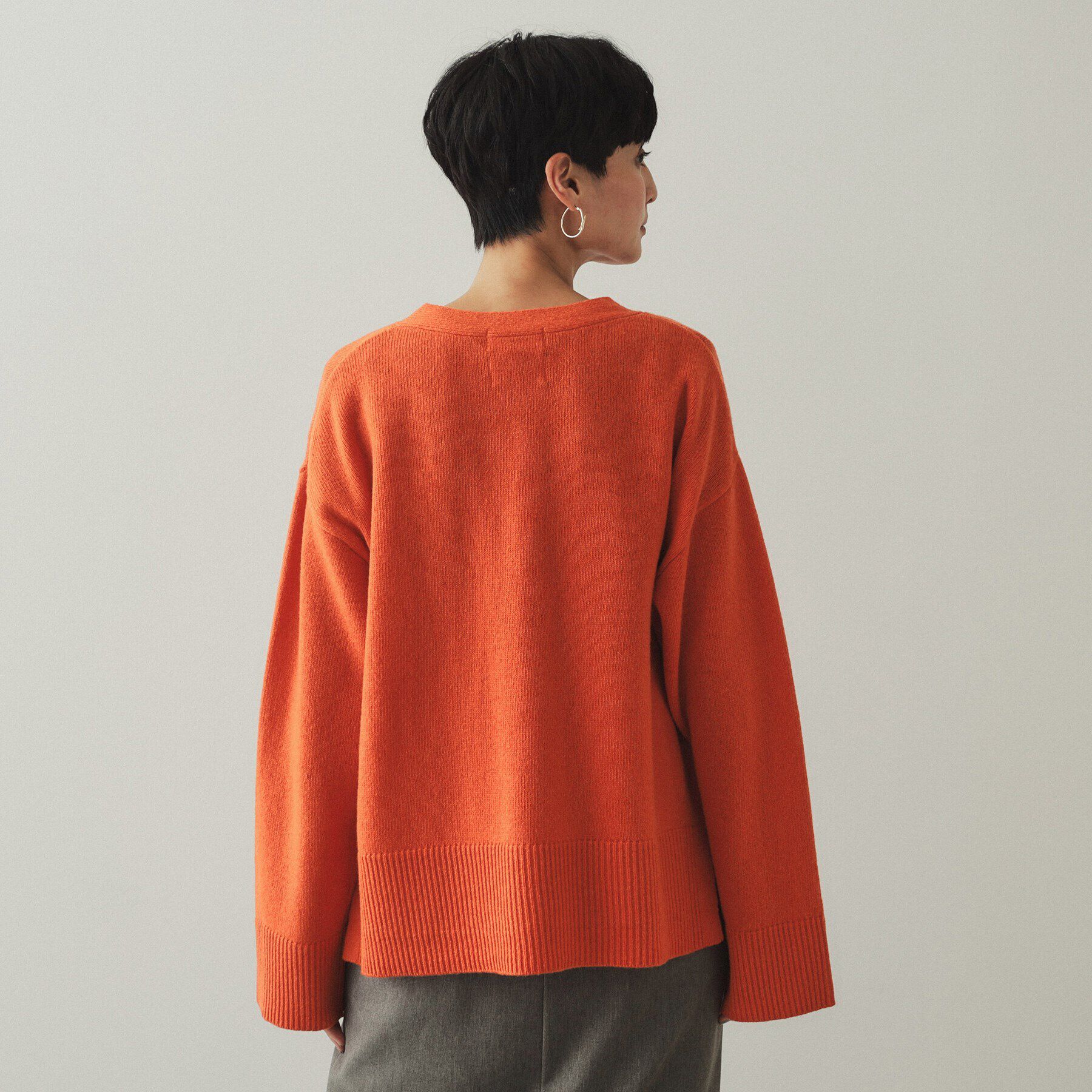 OPAQUE.CLIP「ミドルゲージVネックニットカーディガン／FILIVIVI・フィルビビ【洗える】」|カーディガン|