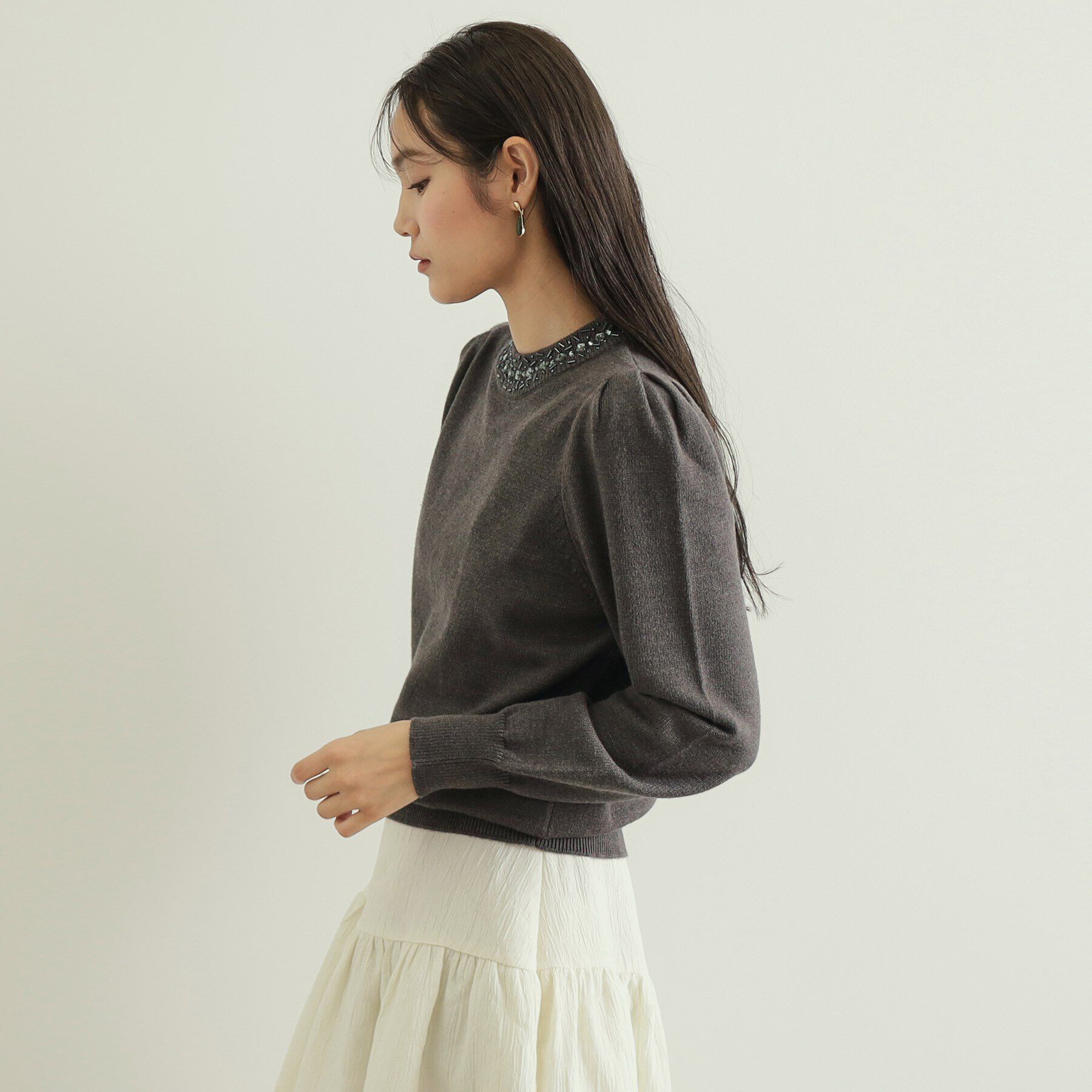 OPAQUE.CLIP「《美人百花掲載》ビジューネックパフスリーブニット【洗える】」|ニット・セーター|