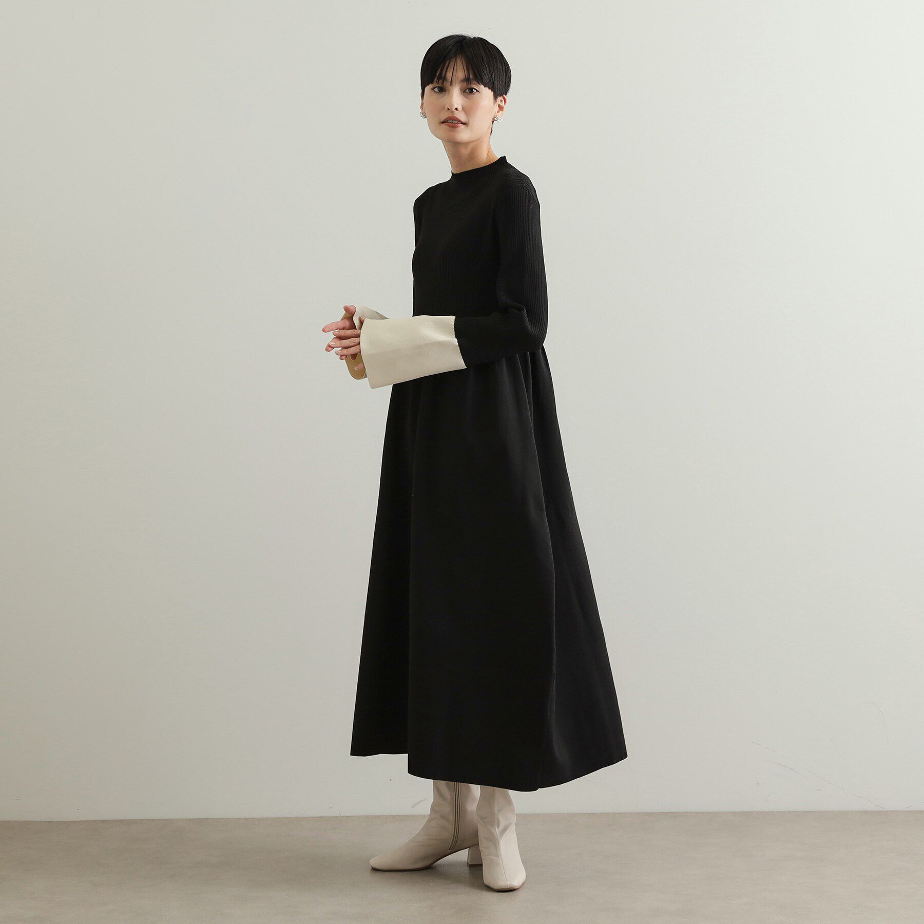 OPAQUE.CLIP「《STORY掲載》配色フレアスリーブニットワンピース【洗濯機洗い可】」|ワンピース|