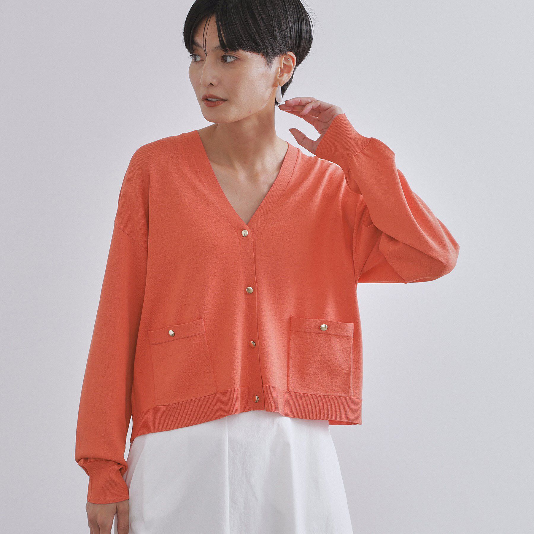 OPAQUE.CLIP「リラクシーVネックニットカーディガン【UVケア/接触冷感/洗濯機洗い可/抗ピル】」|カーディガン|オレンジ(067)