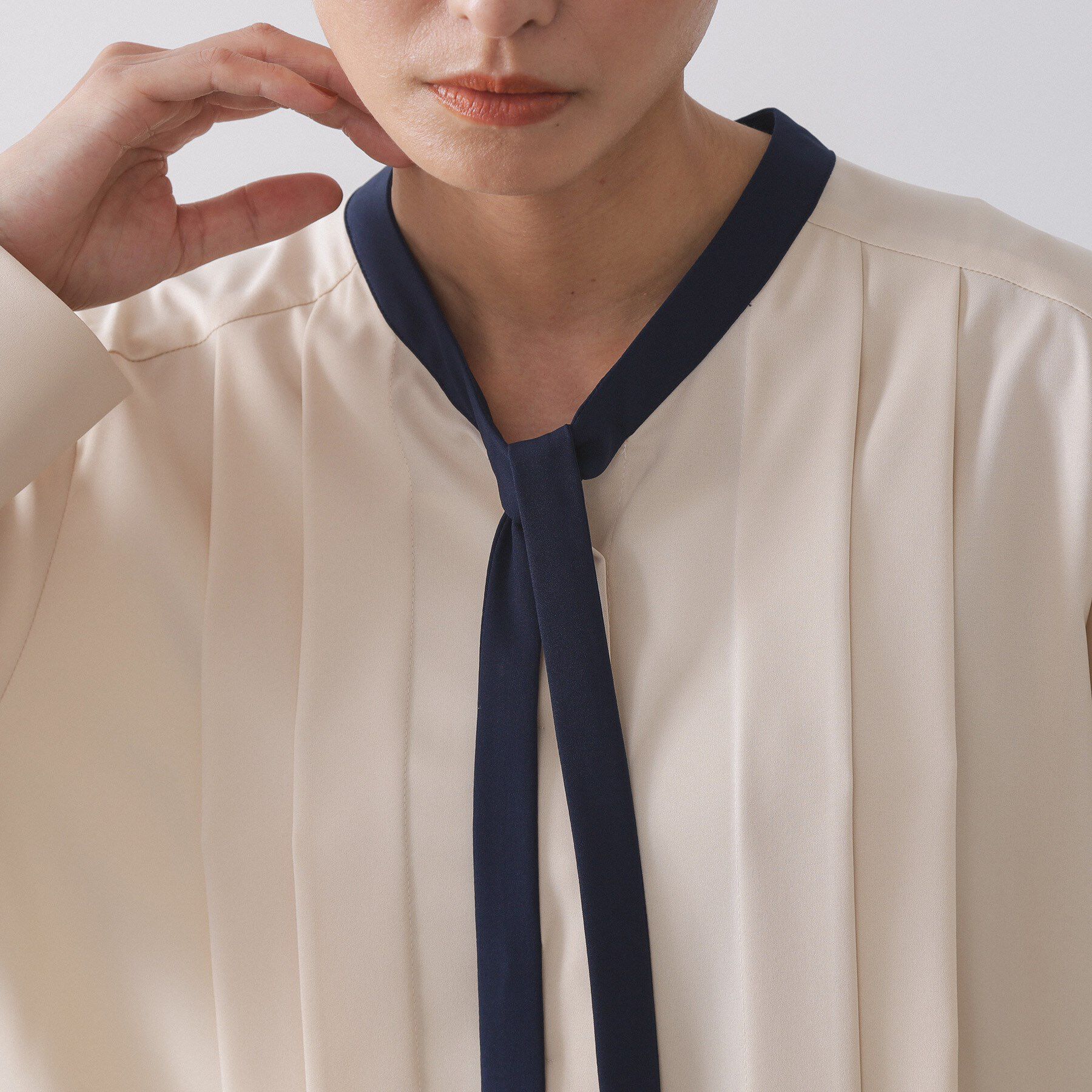 OPAQUE.CLIP「バイカラーボウタイブラウス【洗濯機OK】」|シャツ・ブラウス|