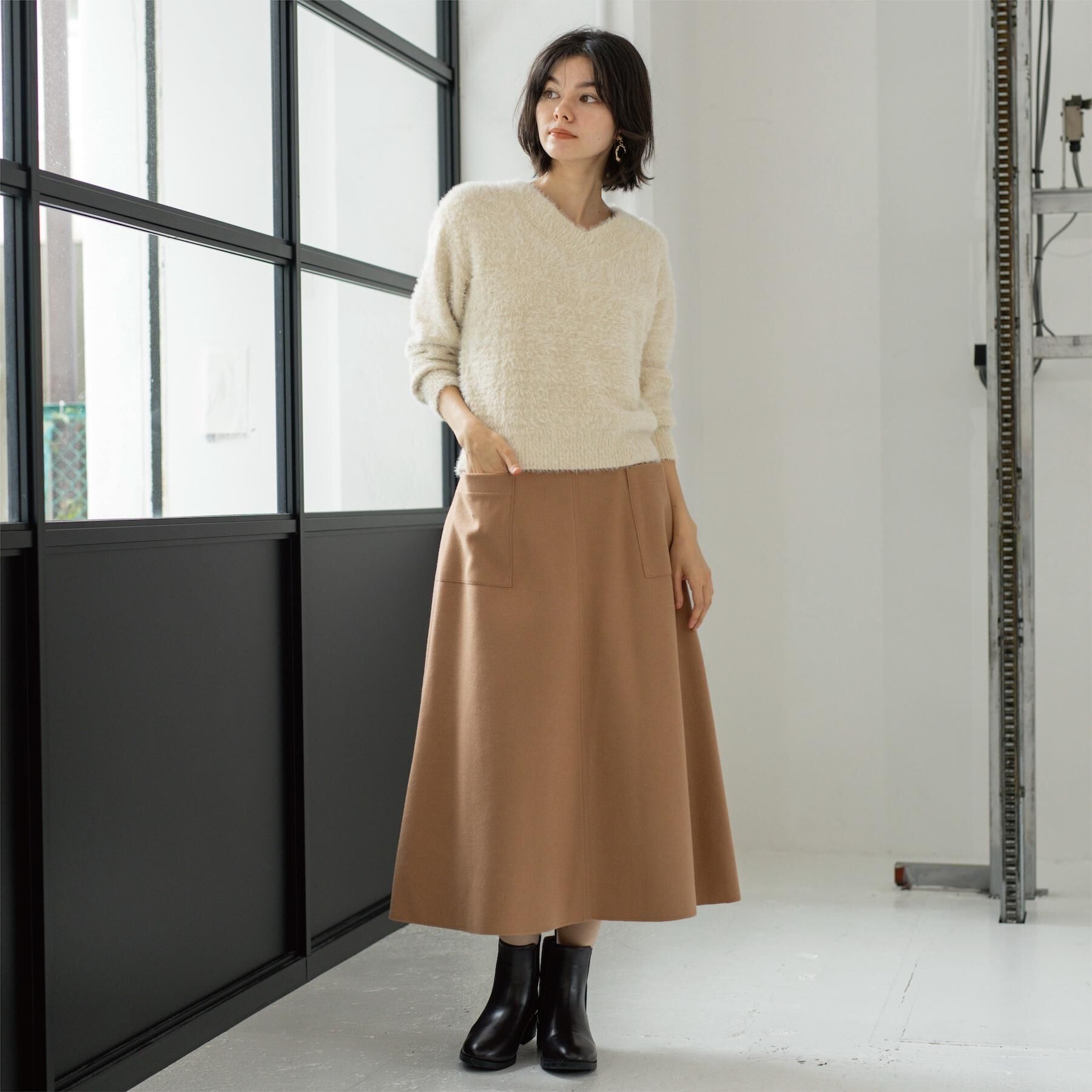 OPAQUE.CLIP「スパンコールフェザーVネックニット【洗濯機OK】」|ニット・セーター|