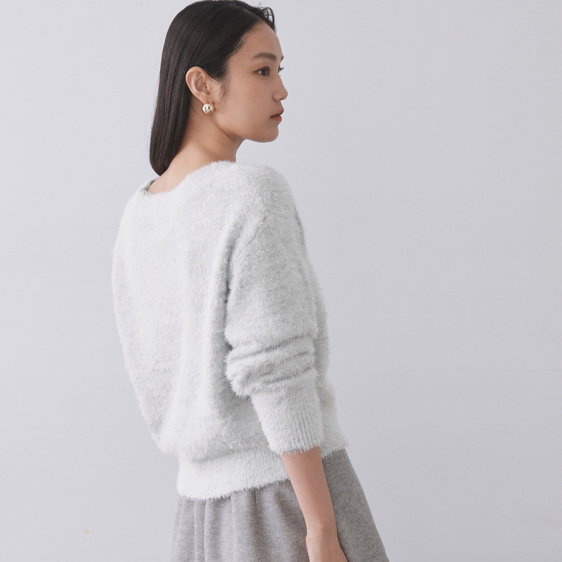 OPAQUE.CLIP「スパンコールフェザーVネックニット【洗濯機OK】」|ニット・セーター|