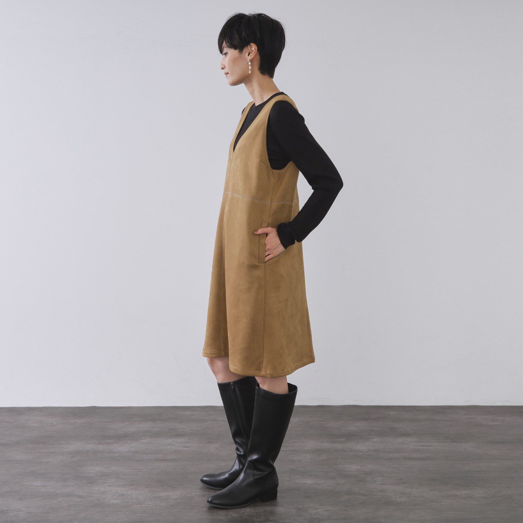 OPAQUE.CLIP「スエードライクVネックジャンドレ【洗濯機OK】」|ワンピース|