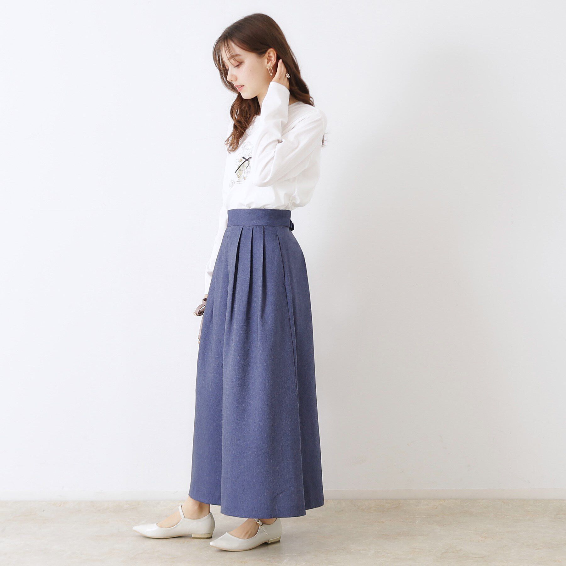 Couture broach「【UVカット・接触冷感・洗える】デイジーパルファムロンT」|Tシャツ・カットソー|