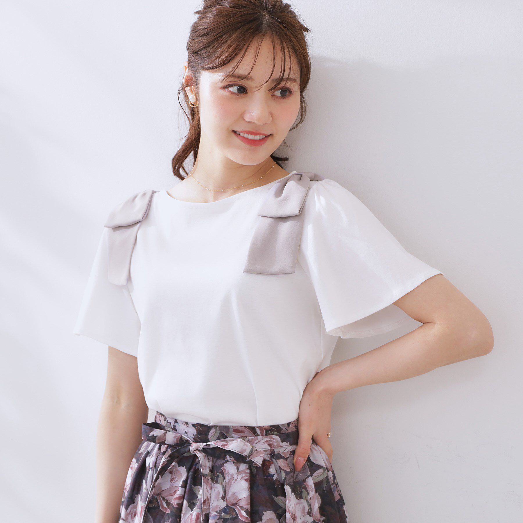 Couture broach「【リボン・マシンウォッシャブル・UV機能・接触冷感】肩リボントップス」|Tシャツ・カットソー|