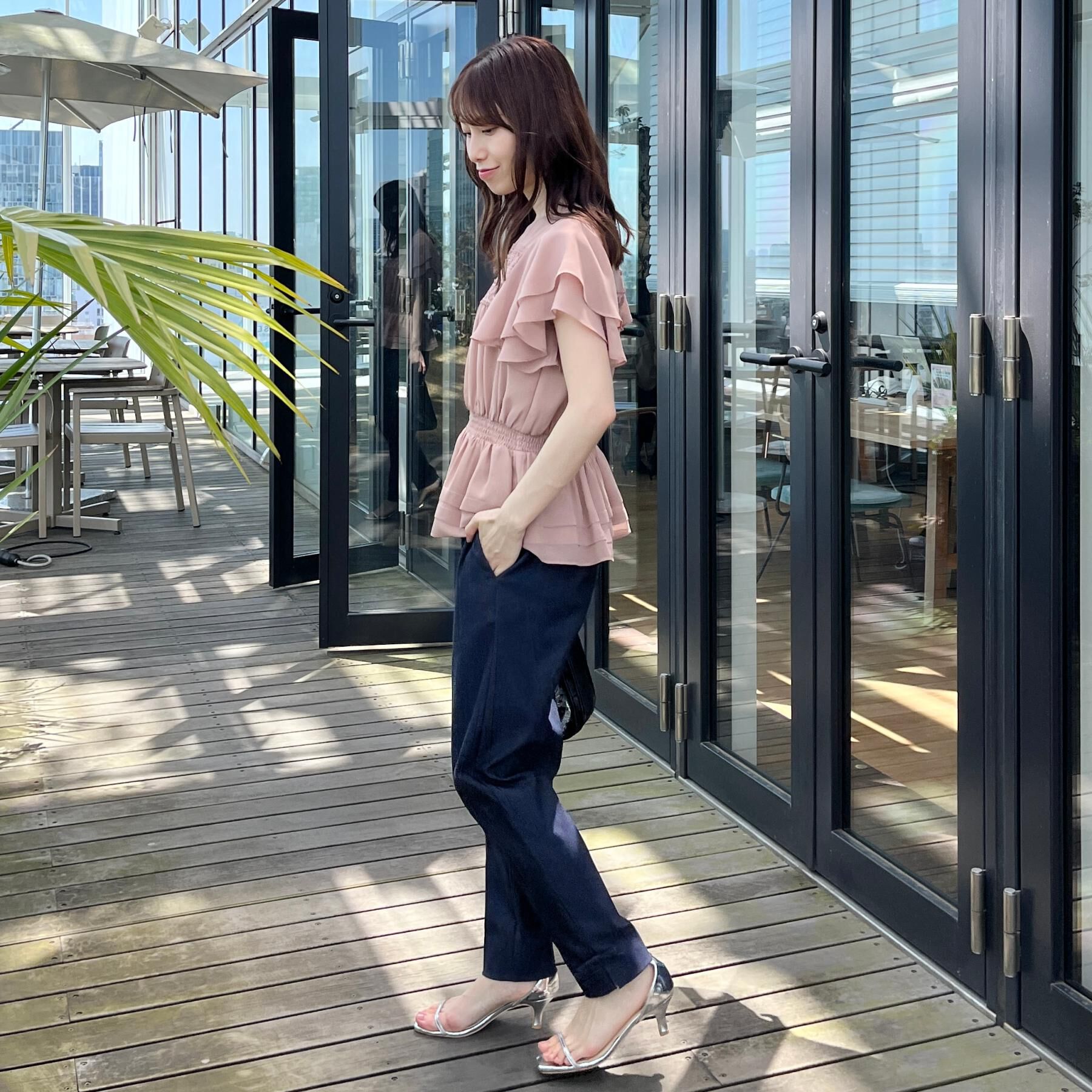 Couture broach「【大人可愛い・華やか】ダブルフリル袖ペプラムブラウス」|シャツ・ブラウス|