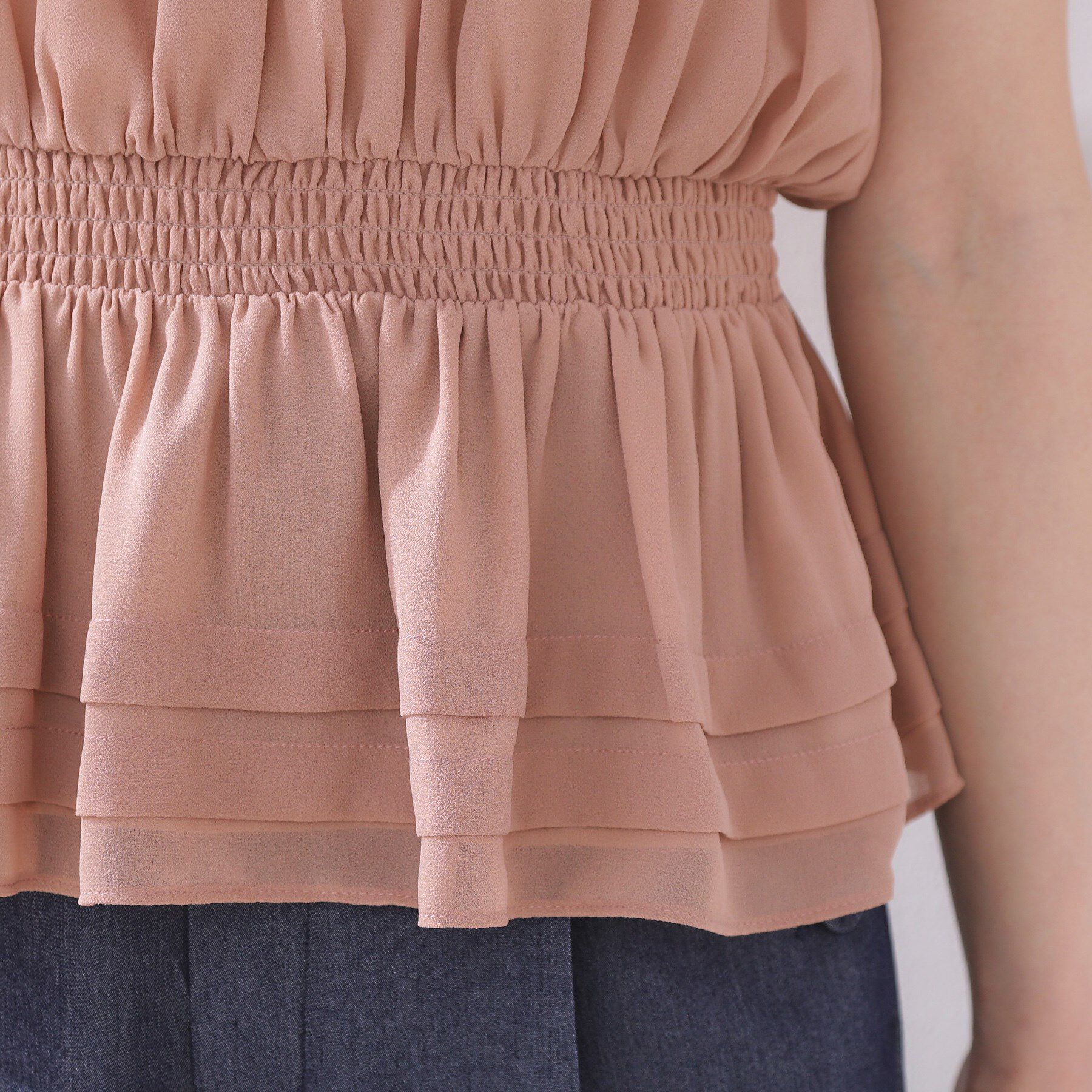 Couture broach「【大人可愛い・華やか】ダブルフリル袖ペプラムブラウス」|シャツ・ブラウス|