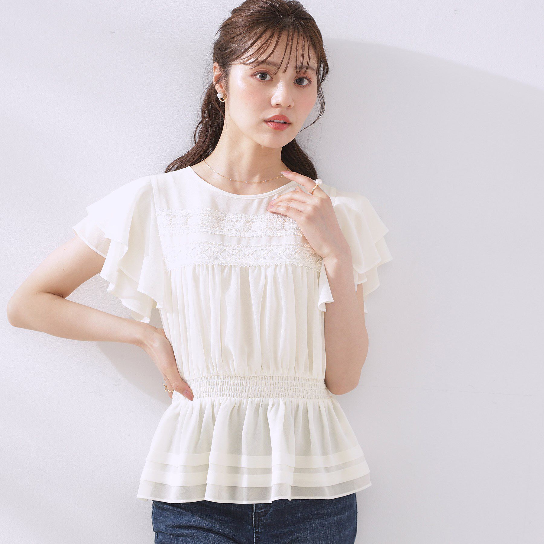Couture broach「【大人可愛い・華やか】ダブルフリル袖ペプラムブラウス」|シャツ・ブラウス|
