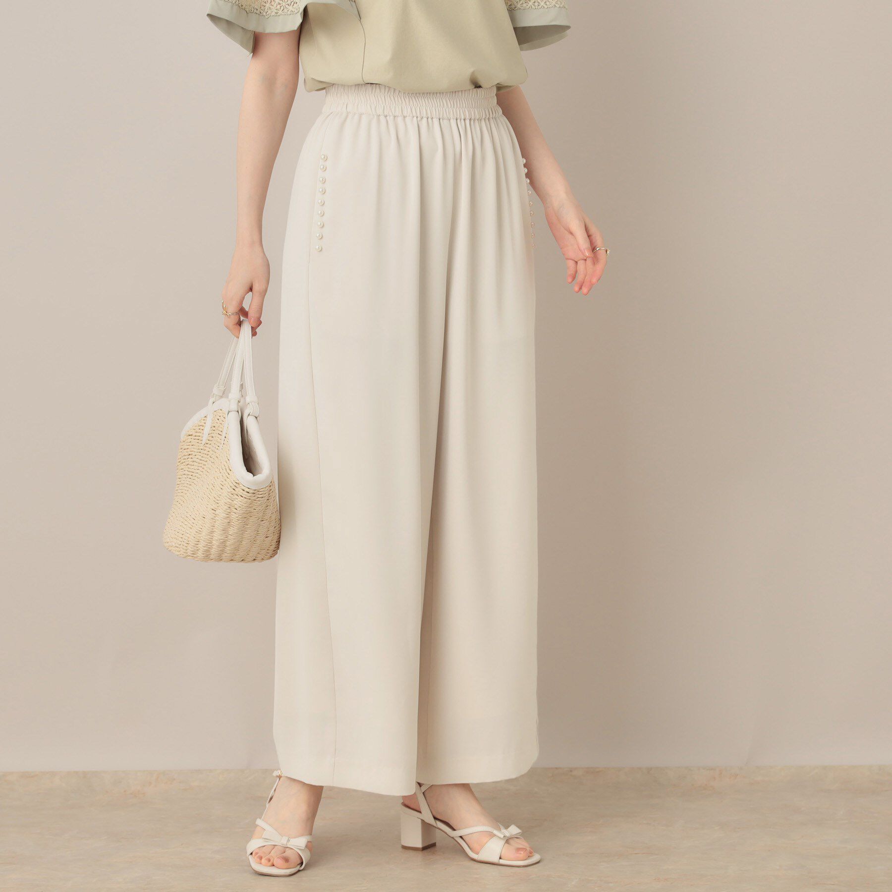 Couture broach「【マルチデザイン・楽ちん】フェイクパール リラックスワイドパンツ」|その他|アイボリー(004)