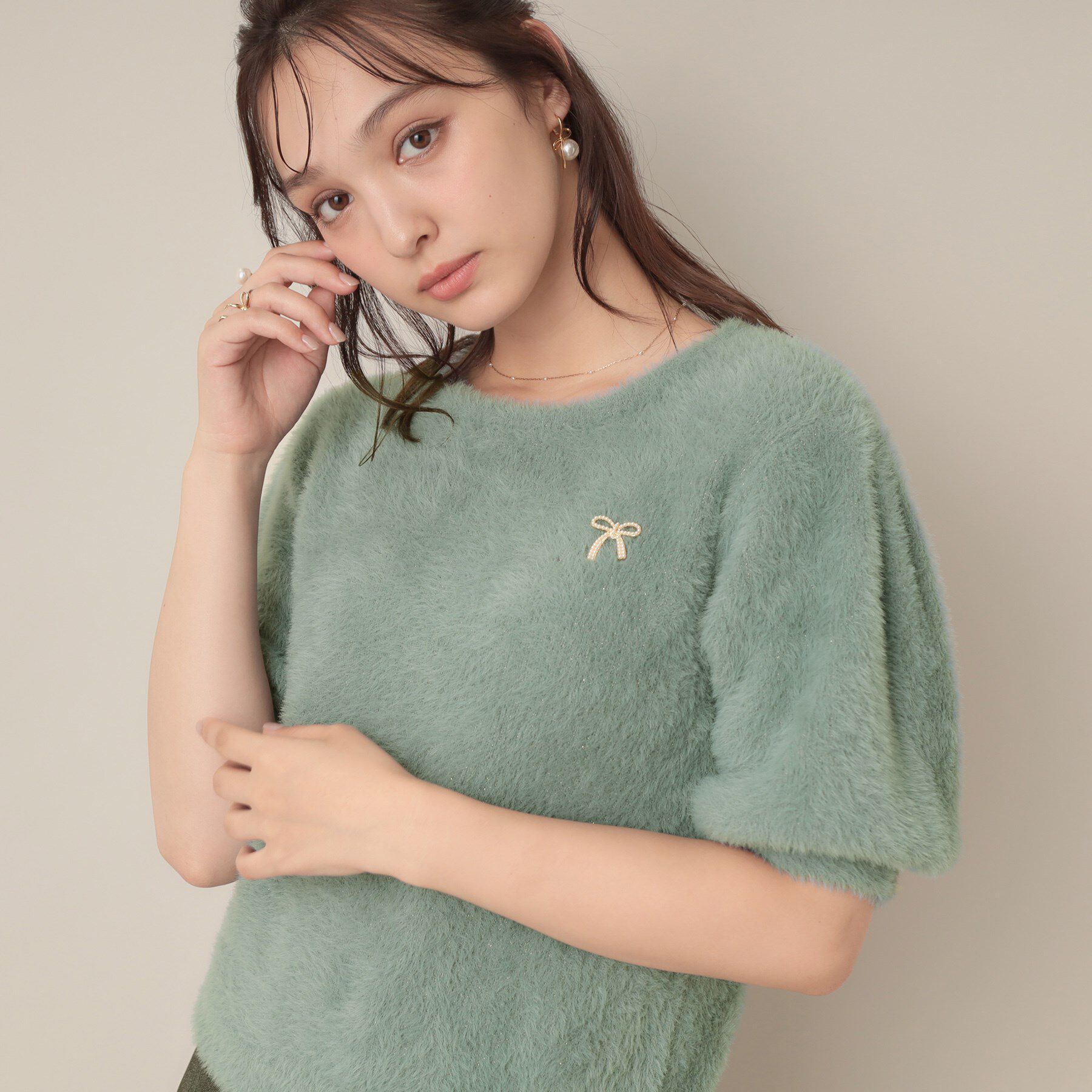 Couture broach「【着映え・5分袖・フェミニン】ラメフェザー半袖ニット」|ニット・セーター|