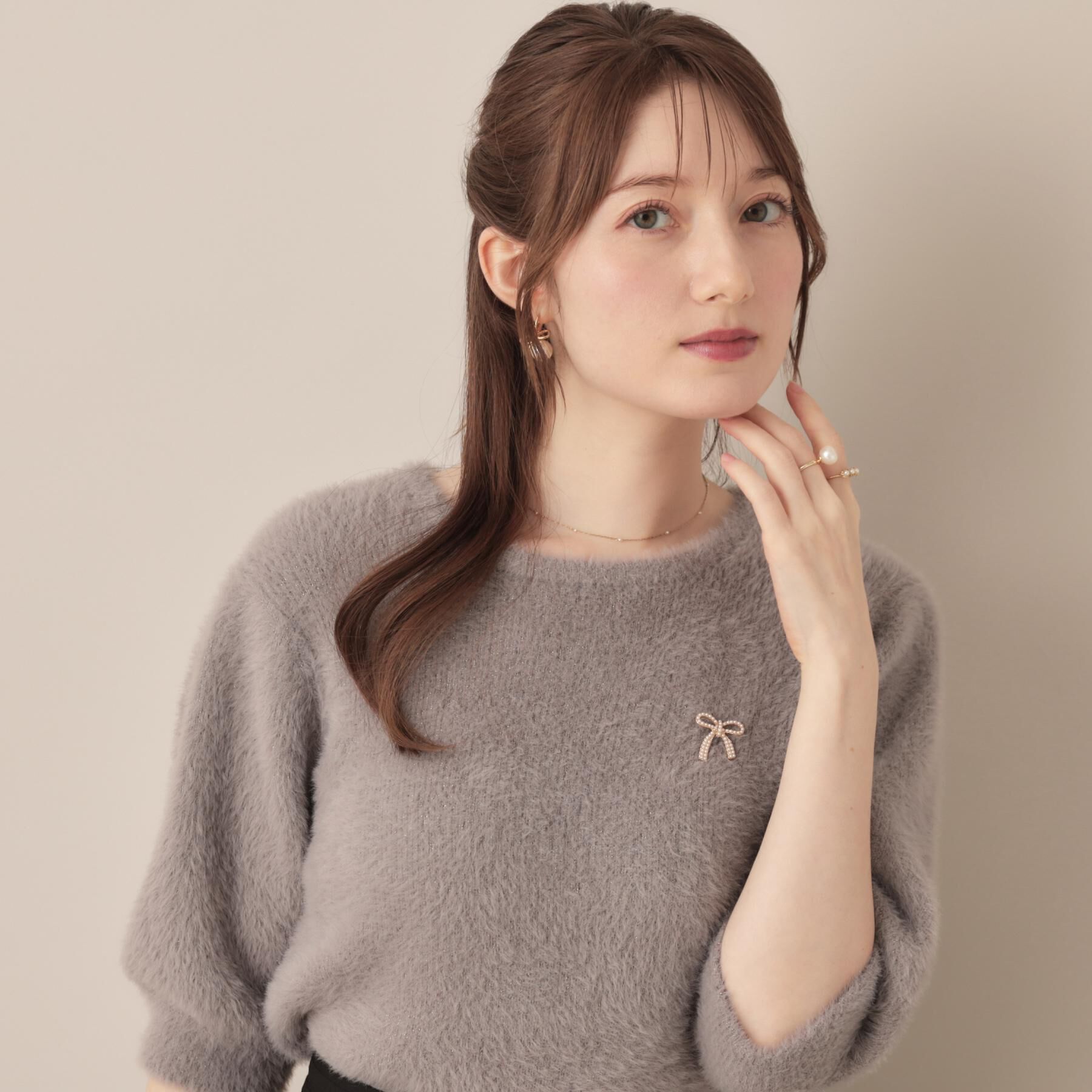 Couture broach「【着映え・5分袖・フェミニン】ラメフェザー半袖ニット」|ニット・セーター|