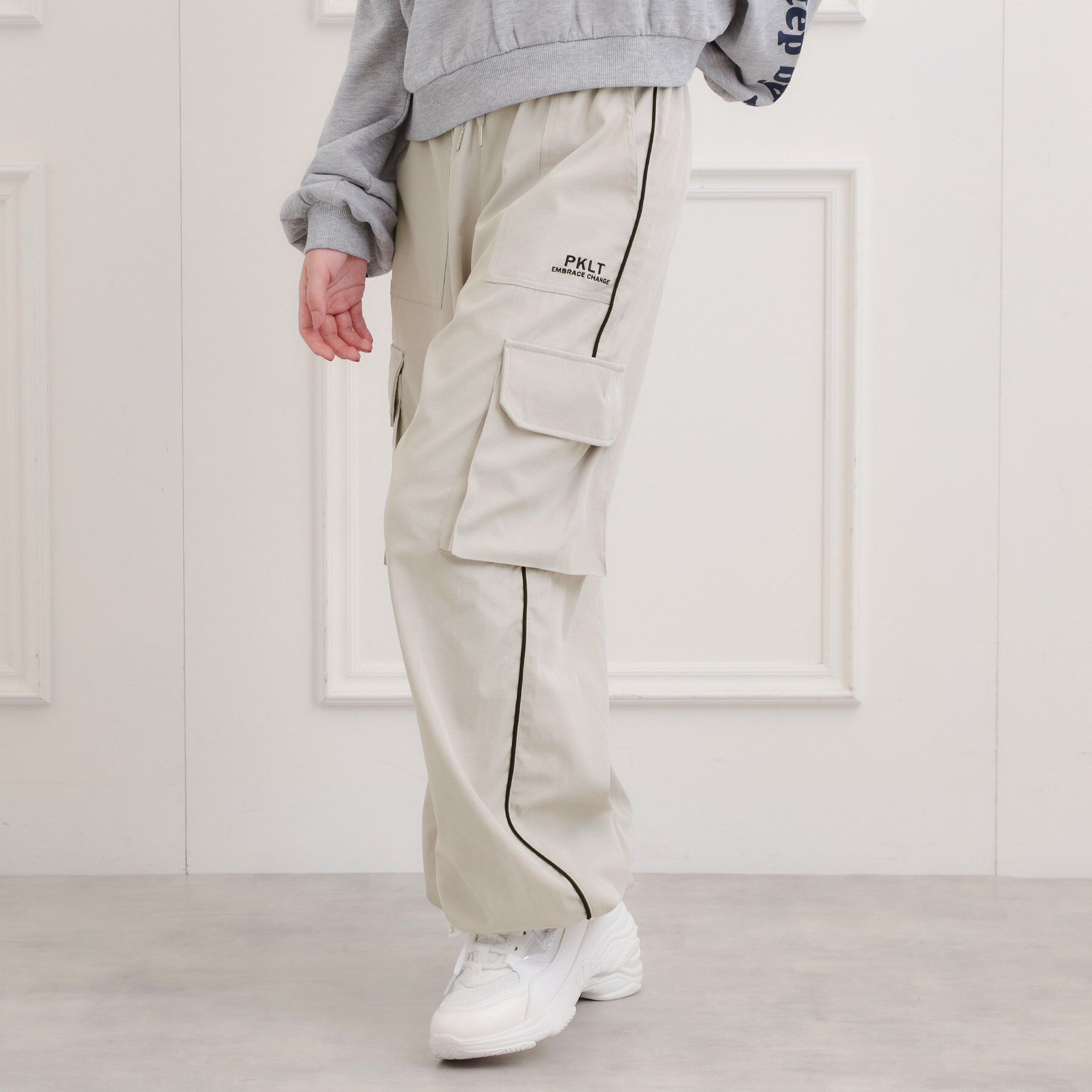 PINK-latte「ベーシックパイピングカーゴパンツ」|その他|ライトグレー(011