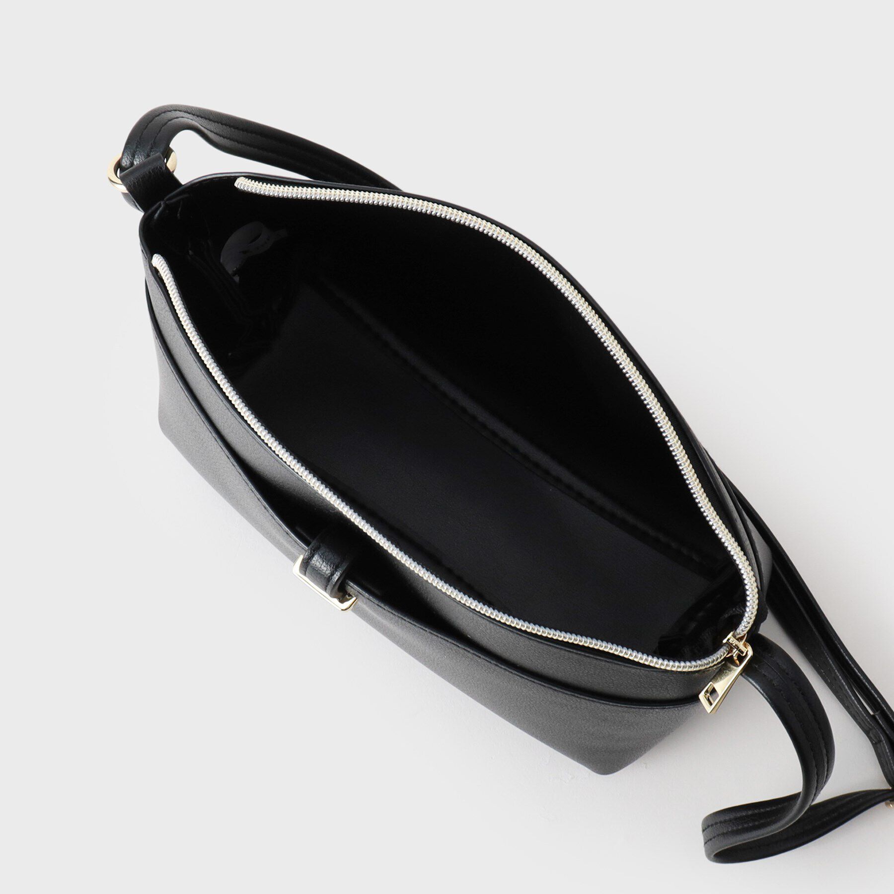 THE SHOP TK「【＠BAILA掲載】人間工学エアルダーミニショルダー/軽量/美しさと快適を両立」|ショルダー・メッセンジャー|