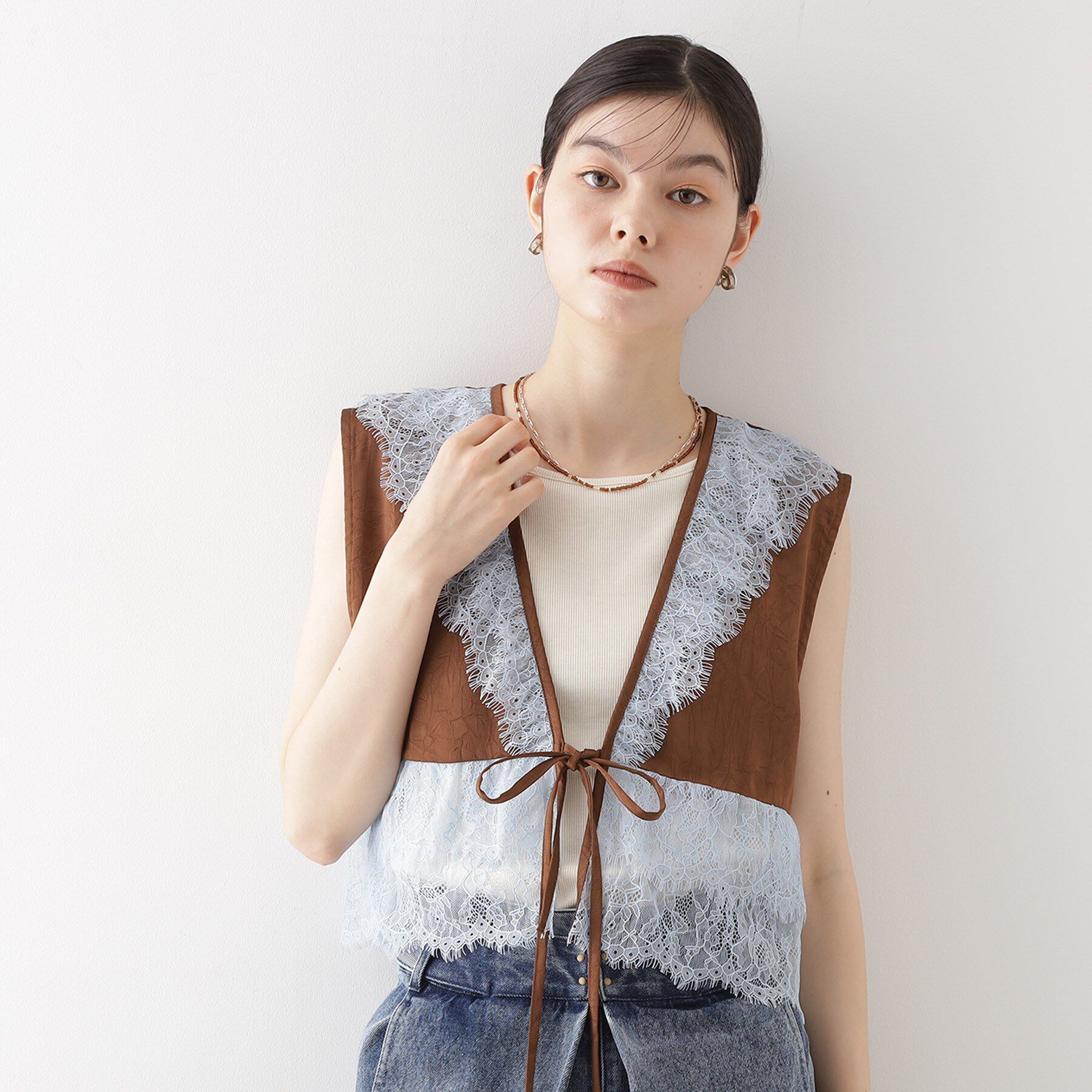 THE SHOP TK「レースフリルサテンベスト【洗える】」|ベスト・ジレ|