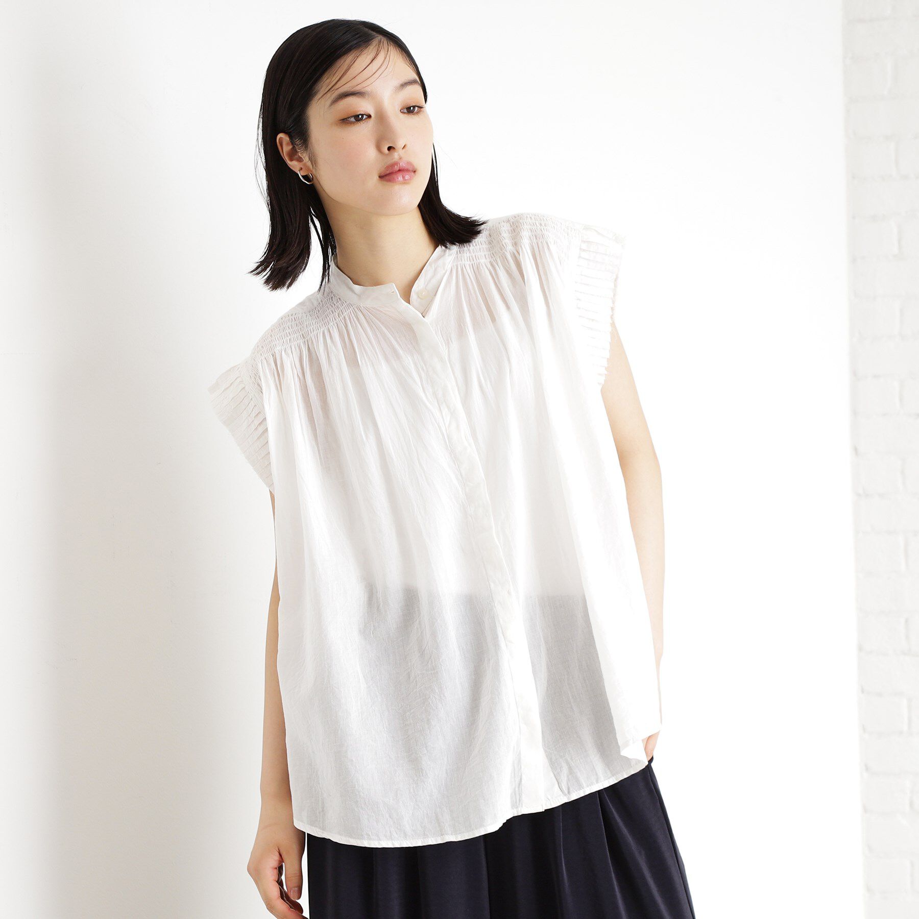 THE SHOP TK「シャーリングブラウス【洗える】」|シャツ・ブラウス|オフホワイト(003