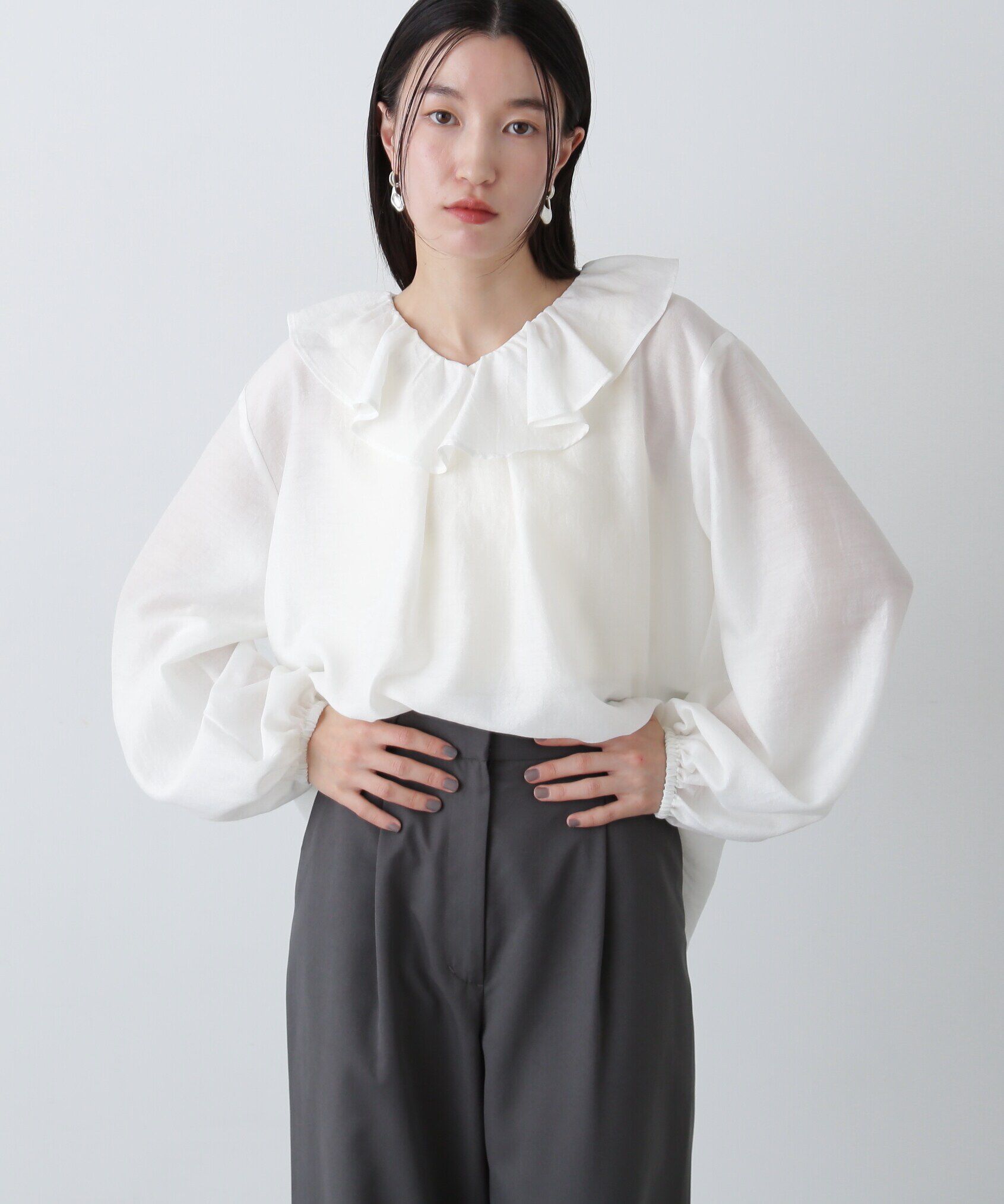  「ラッフルネックブラウス」|シャツ・ブラウス|