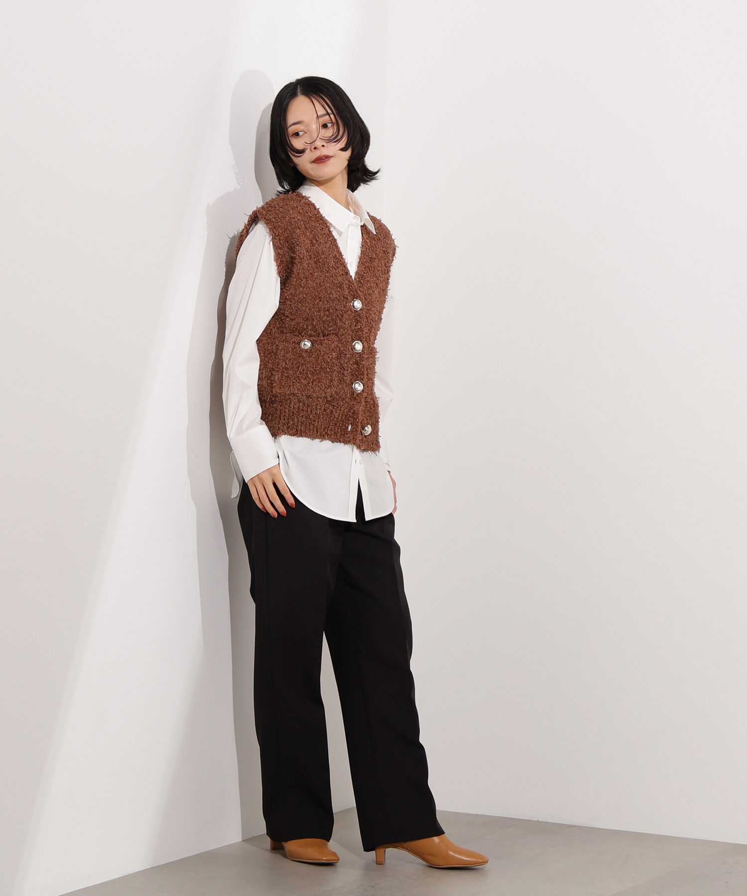  「Vネックニットジレ」|ニット・セーター|