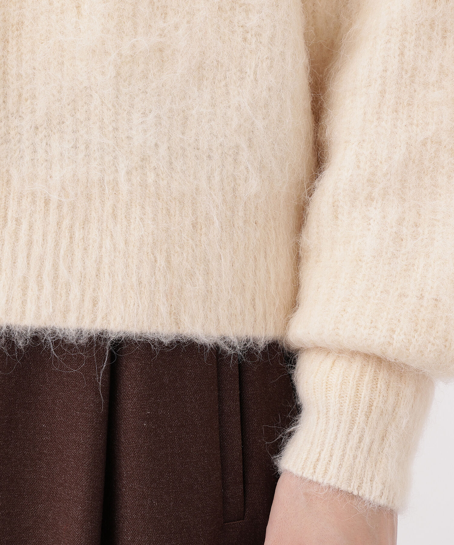  「クルーネックフェザーカーディガン」|ニット・セーター|