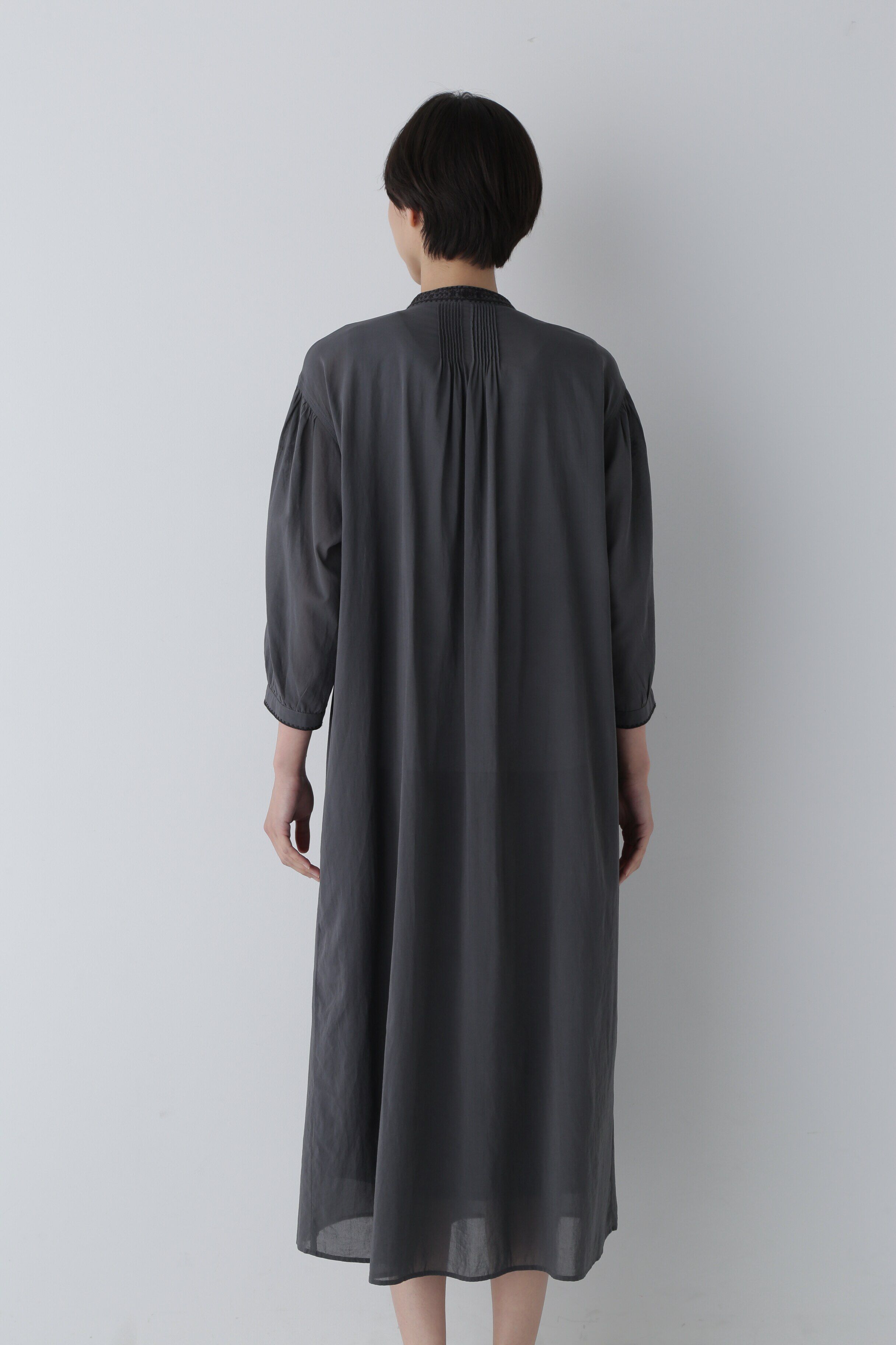  「◆インド刺繍コットンボイルワンピース」|ワンピース|