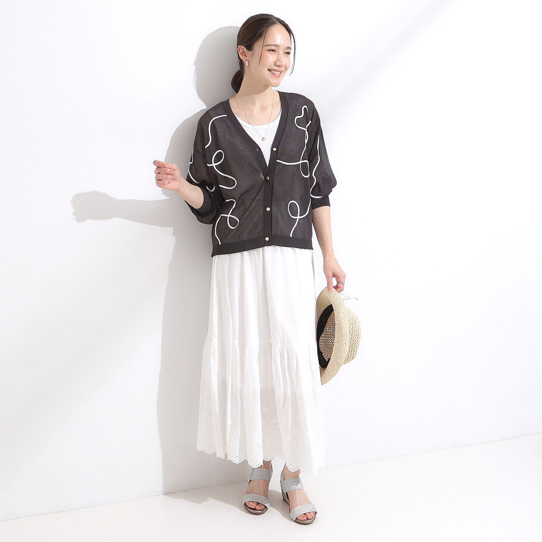 SHOO･LA･RUE「ニュアンスデザインがこなれ見え 刺繍デザイン シアーカーディガン」|カーディガン|