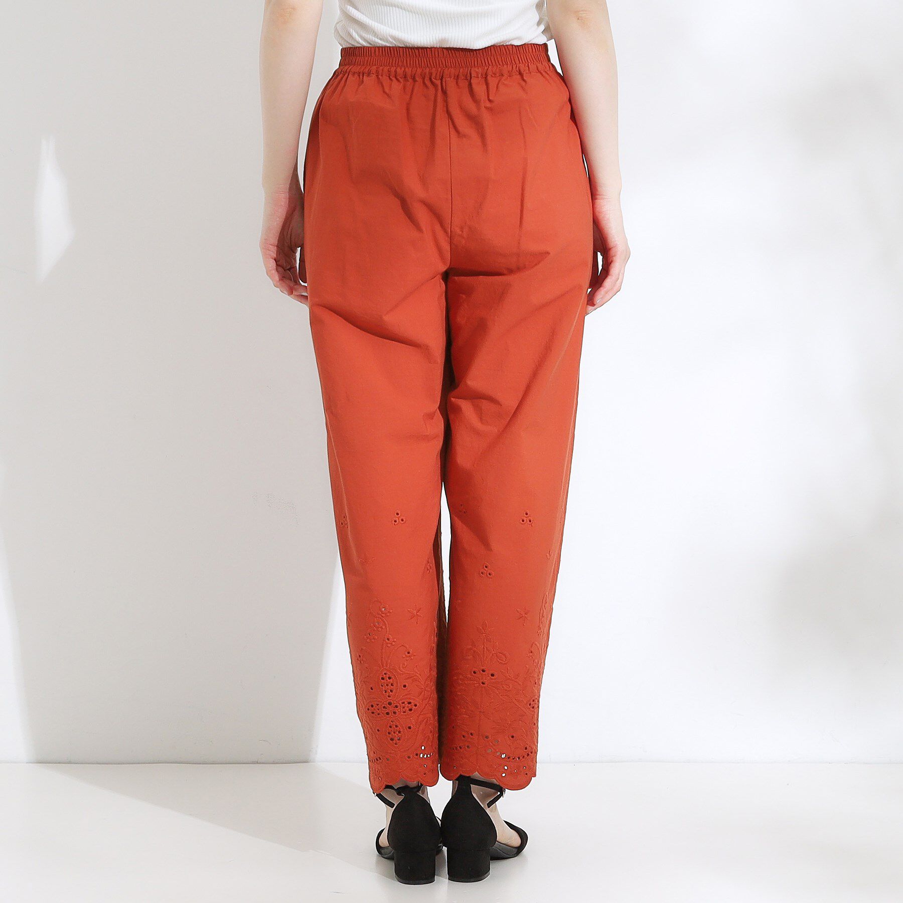 SHOO･LA･RUE「【S-LL】華やかさをプラスする 裾刺繍ストレートパンツ」|その他|