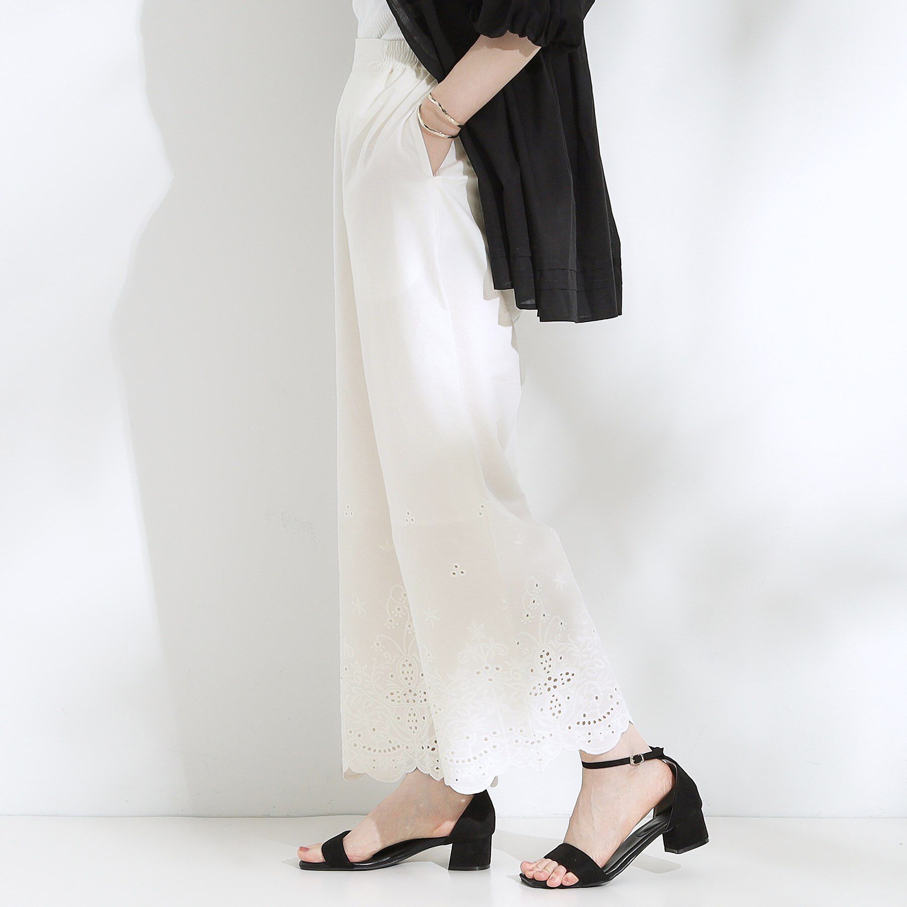 SHOO･LA･RUE「【S-LL】華やかさをプラスする 裾刺繍ストレートパンツ」|その他|
