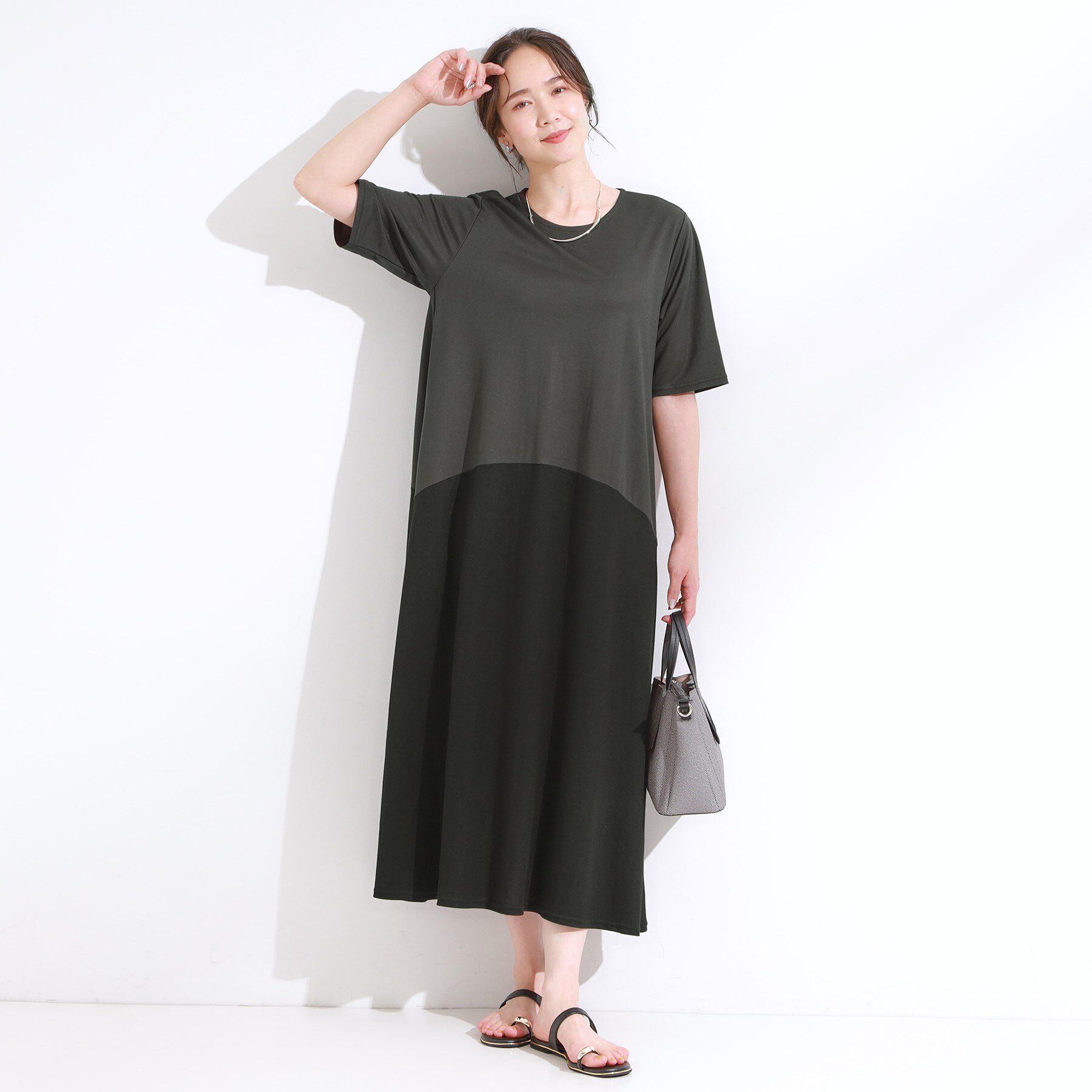 SHOO･LA･RUE「【S-LL/ひんやり/体型カバー】さらりと着られる バイカラーAラインワンピース」|ワンピース|