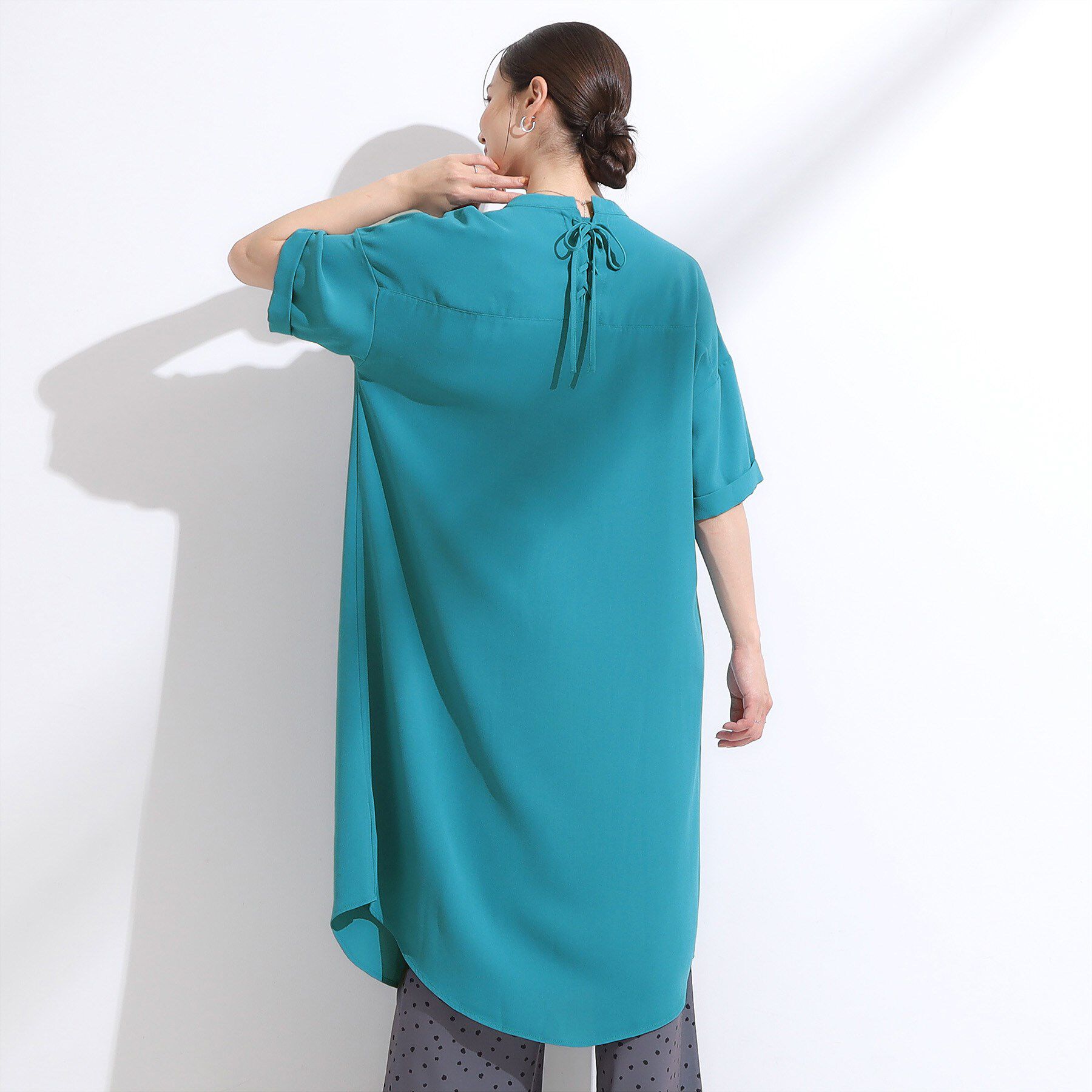 SHOO･LA･RUE「【洗える/S-LL/洗濯後しわになりにくい】バックレースアップチュニック」|チュニック|