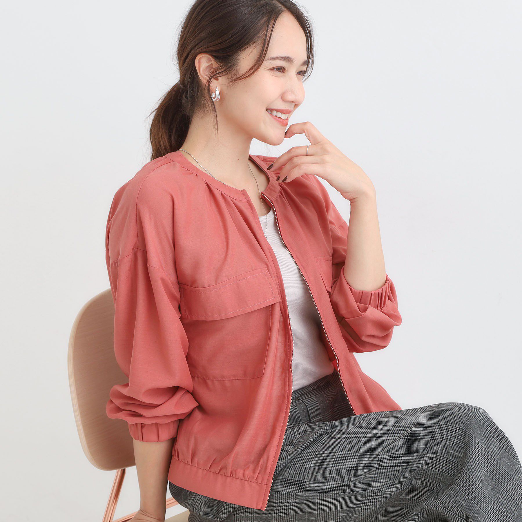 SHOO･LA･RUE「【S-LL】寒暖差のある時期に 大人上品なシアーブルゾン」|ブルゾン・スタジャン|オレンジ(067)