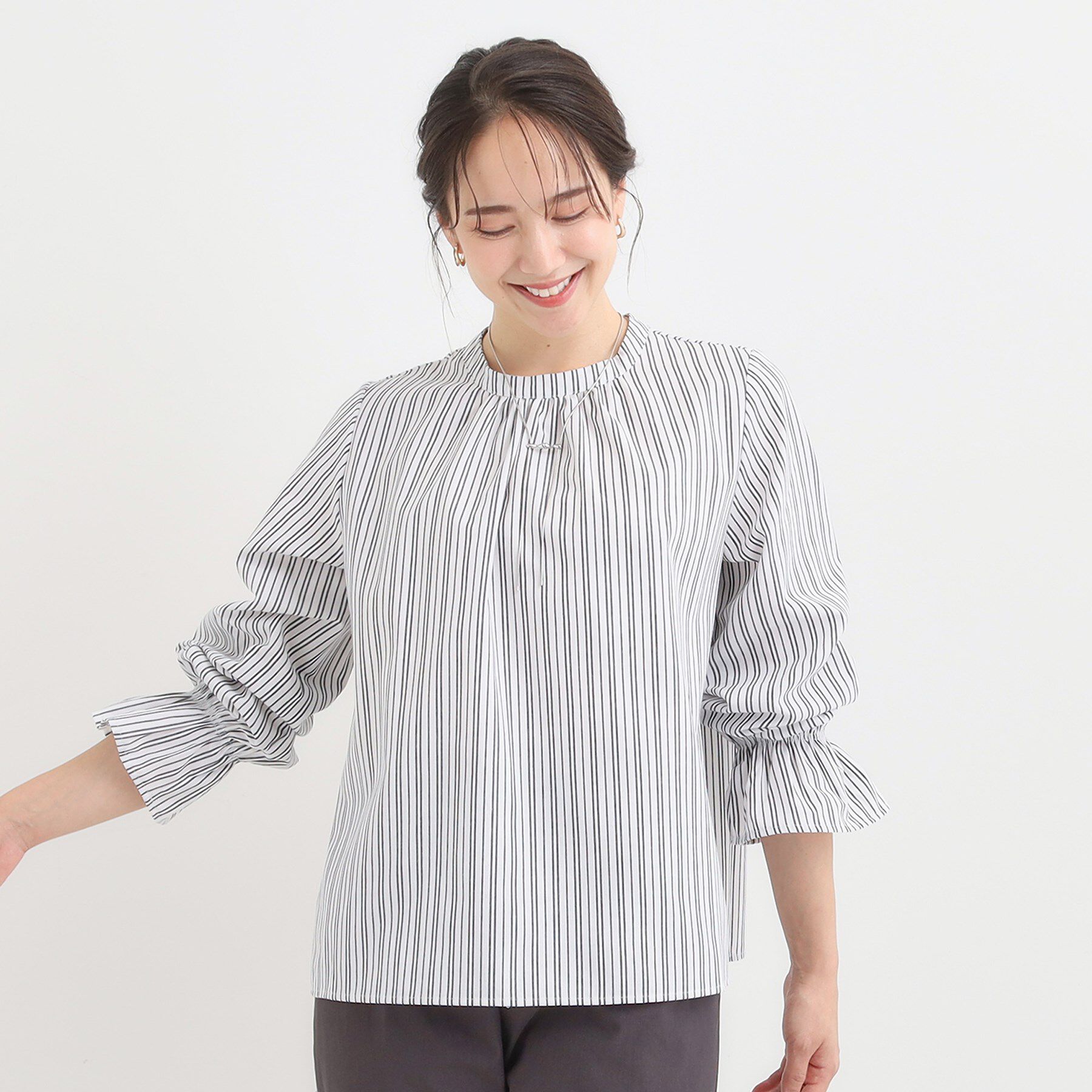 SHOO･LA･RUE「【S-LL】インせず着られるマルチストライプブラウス」|シャツ・ブラウス|