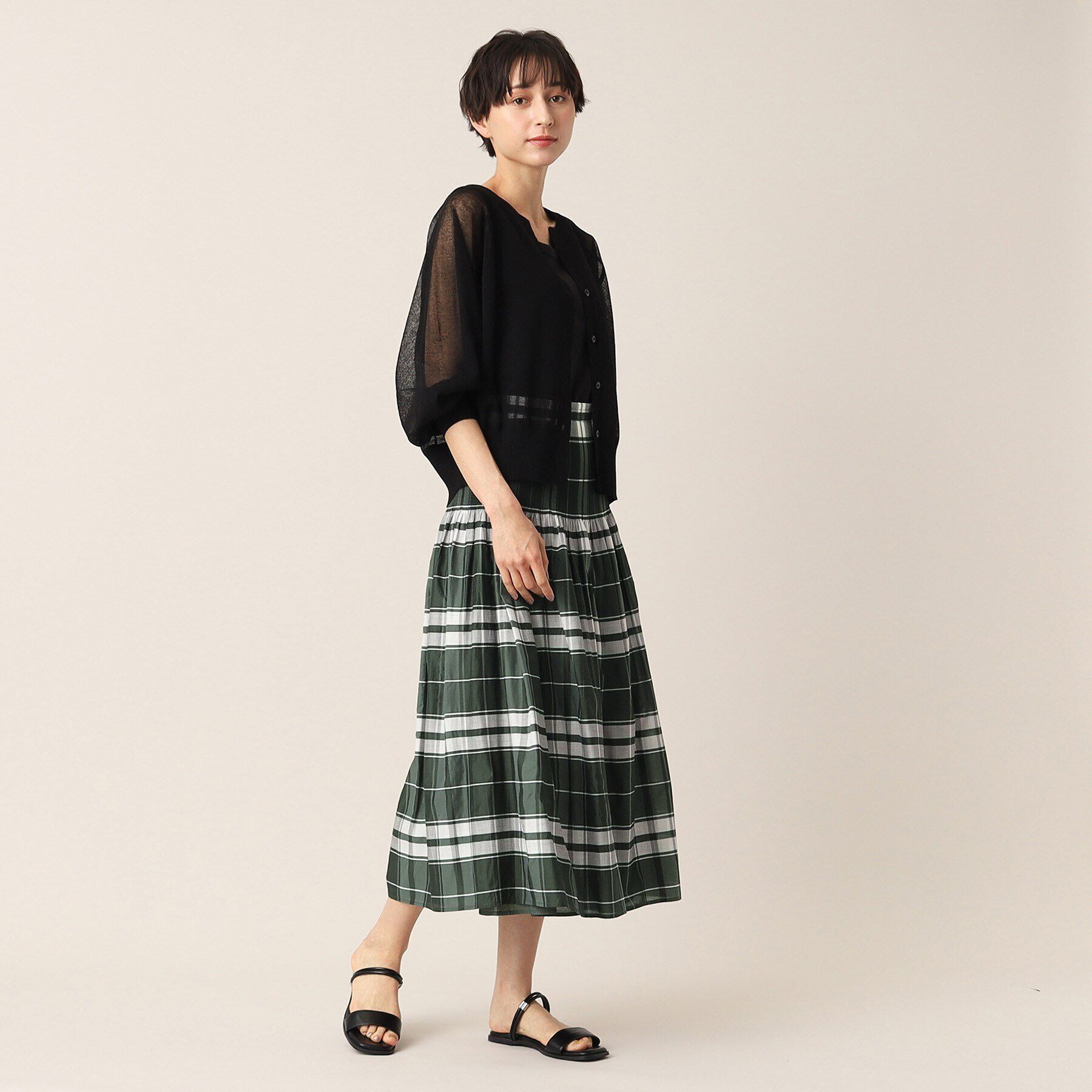 Dessin「【ウエストゴム・洗える】リバーシブルシャーリングスカート」|スカート|