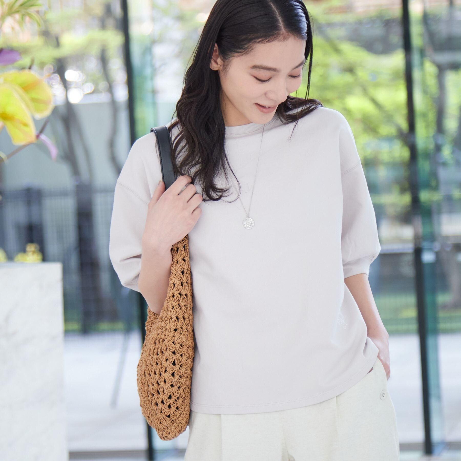 Dessin「【360度可愛い・洗える】バックヘンリーカットソー（5分袖/XS～L）」|Tシャツ・カットソー|