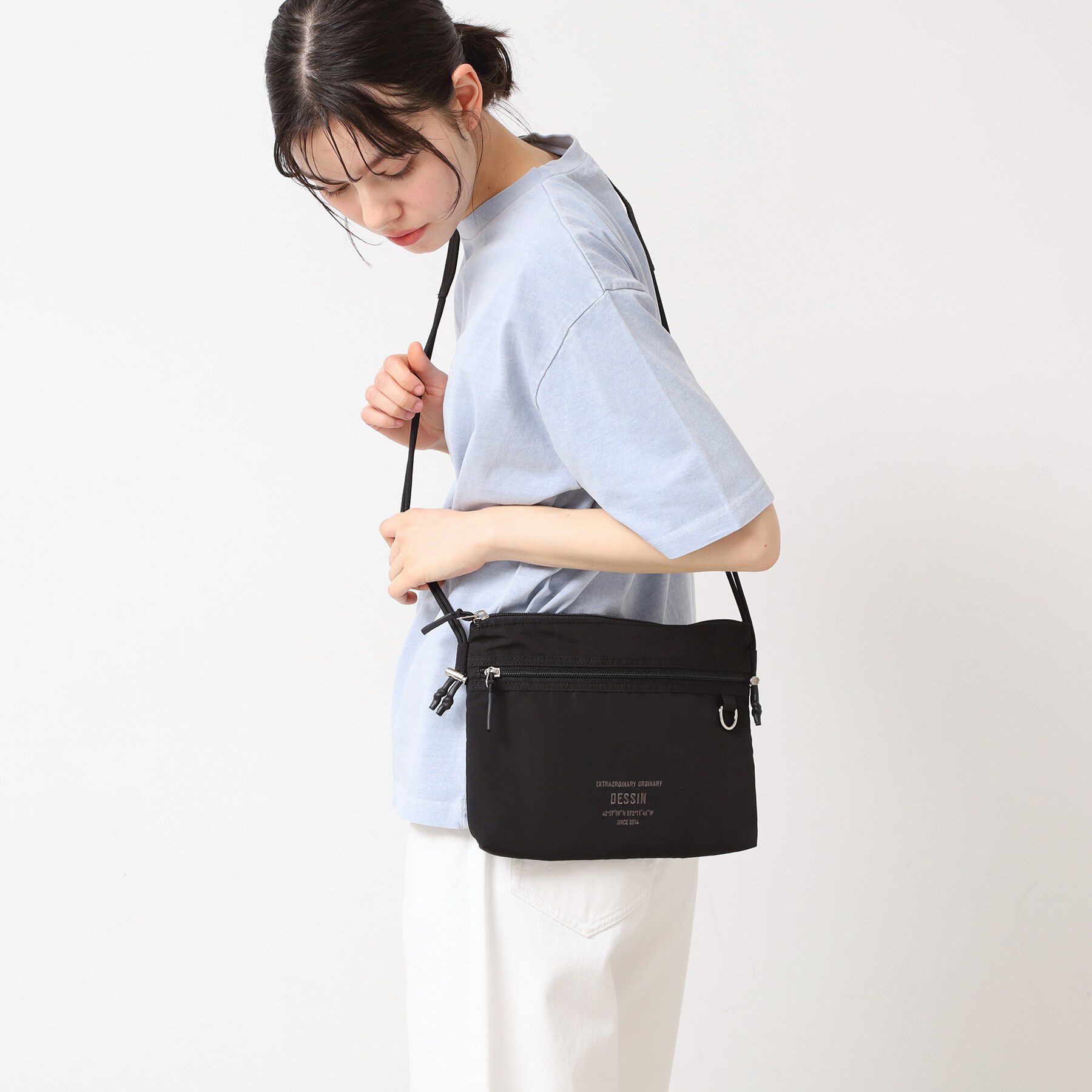 Dessin「ドローコードサコッシュ」|ショルダー・メッセンジャー|