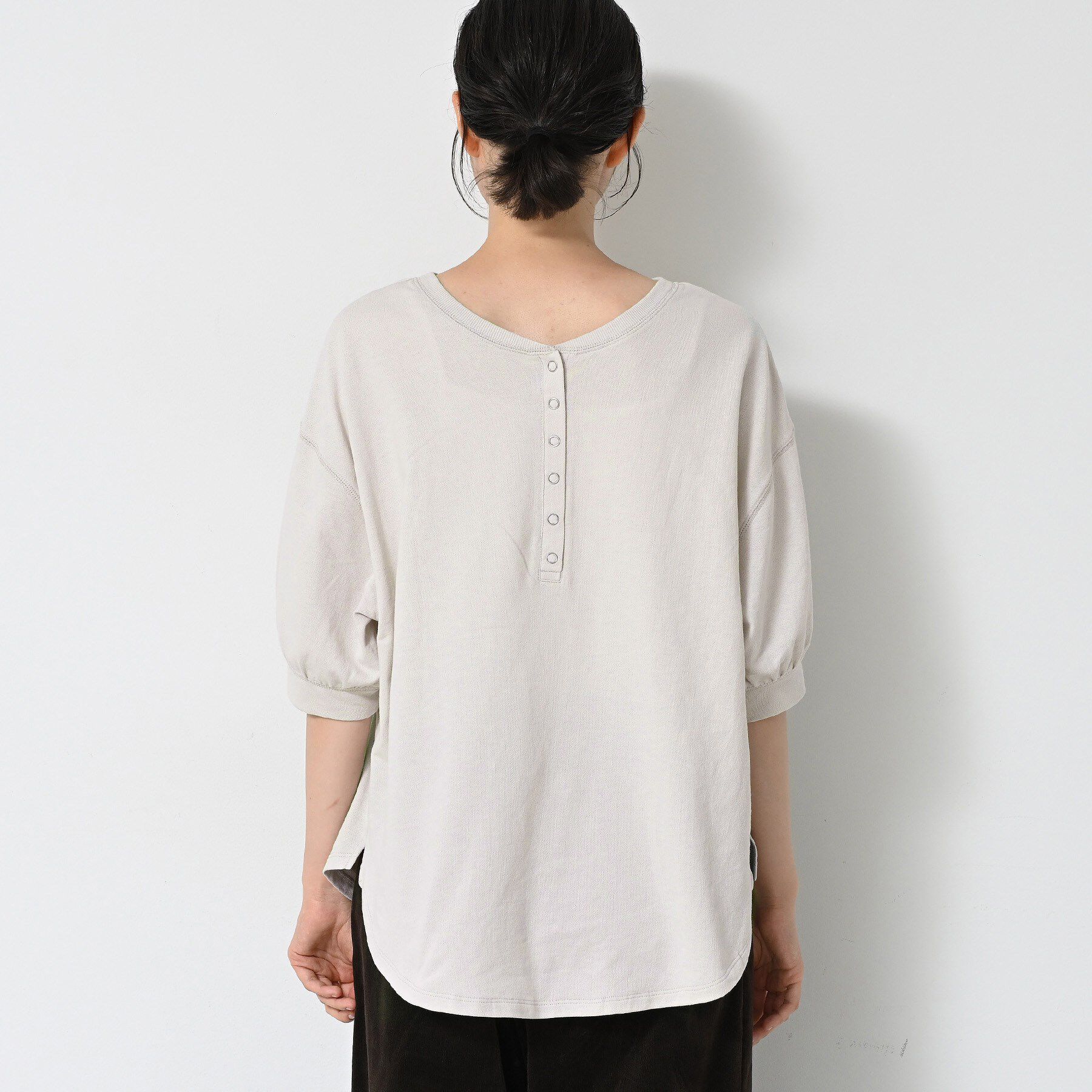 Dessin「【360度可愛い/前後2WAY/洗える】ライトコットンヘンリーカットソー」|Tシャツ・カットソー|