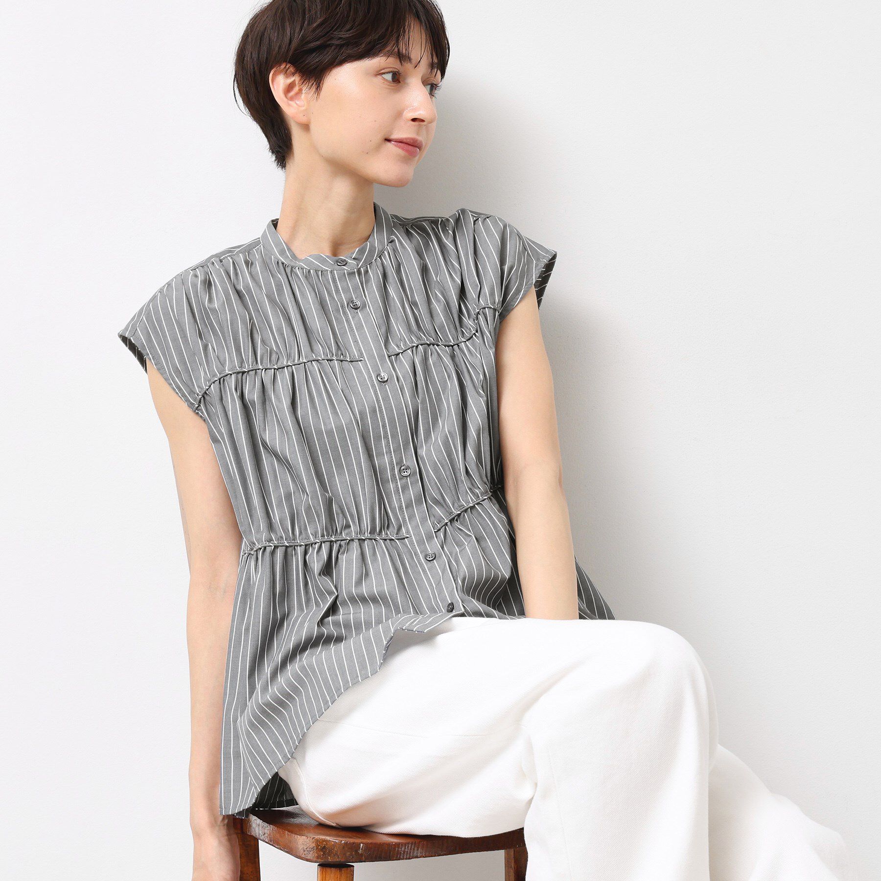 Dessin「【洗える】ストライプ柄ギャザーブラウス」|シャツ・ブラウス|チャコールグレー(3