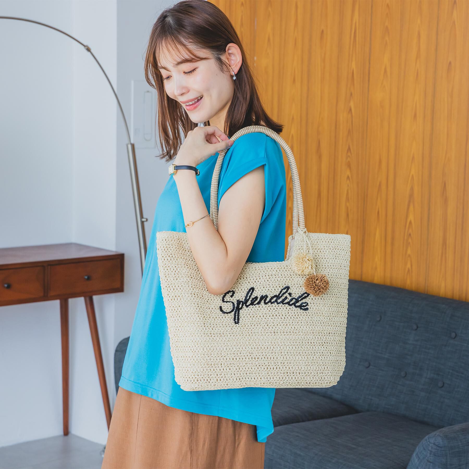 ITS&rsquo;DEMO「チャーム付ロゴ刺繍雑材トート」|トートバッグ|