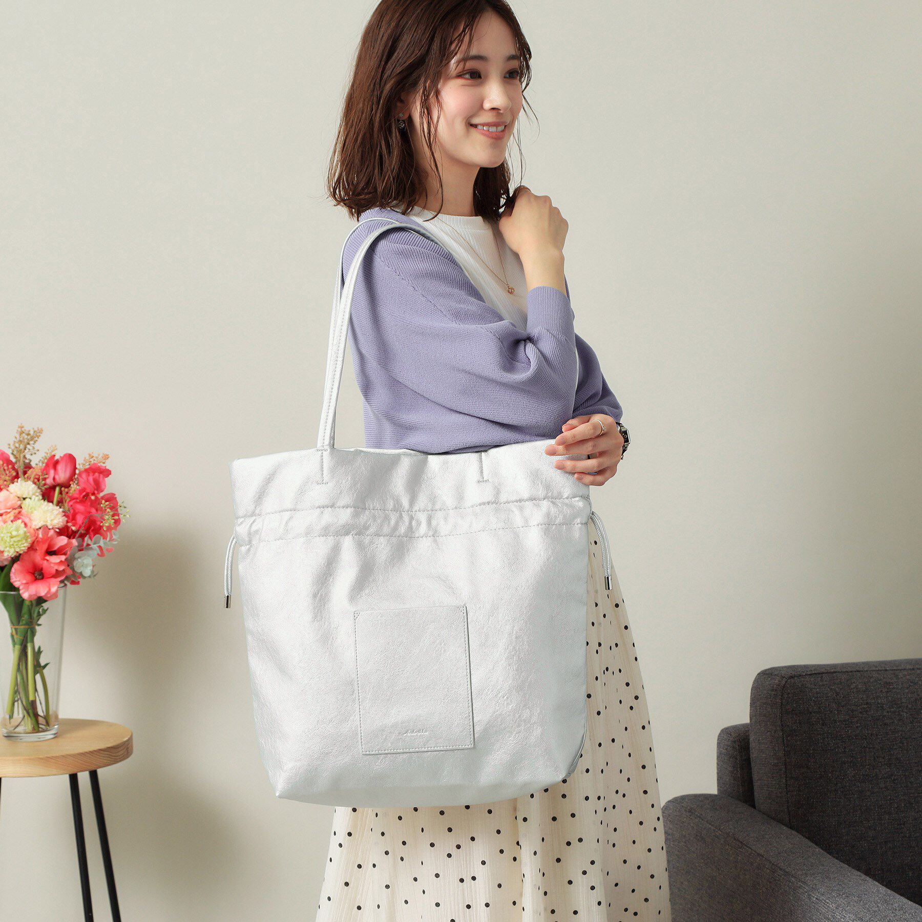 ITS&rsquo;DEMO「【A4対応】合皮巾着トート」|トートバッグ|