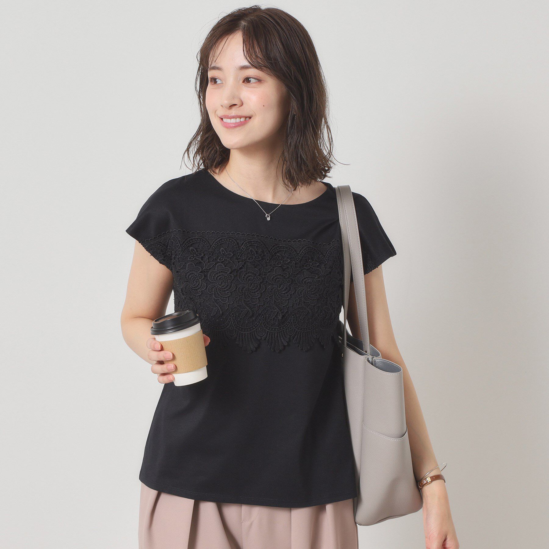 ITS&rsquo;DEMO「【吸水速乾／手洗い可／洗濯後しわになりにくい】カットミラノフロントレーストップス」|Tシャツ・カットソー|ブラック(019)