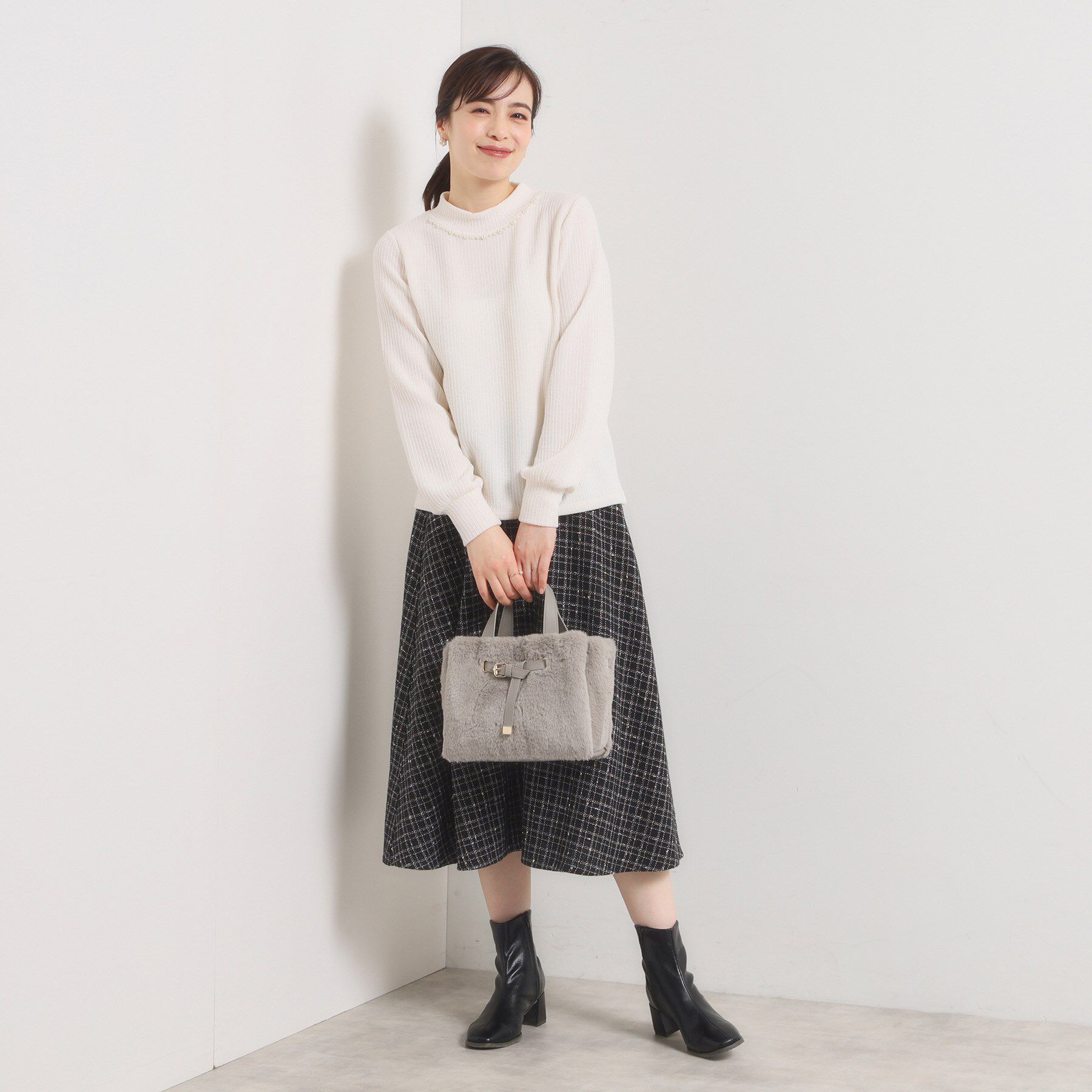 ITS&rsquo;DEMO「【5ポケット】ベルト飾り三層フェイクファートート」|ハンドバッグ|