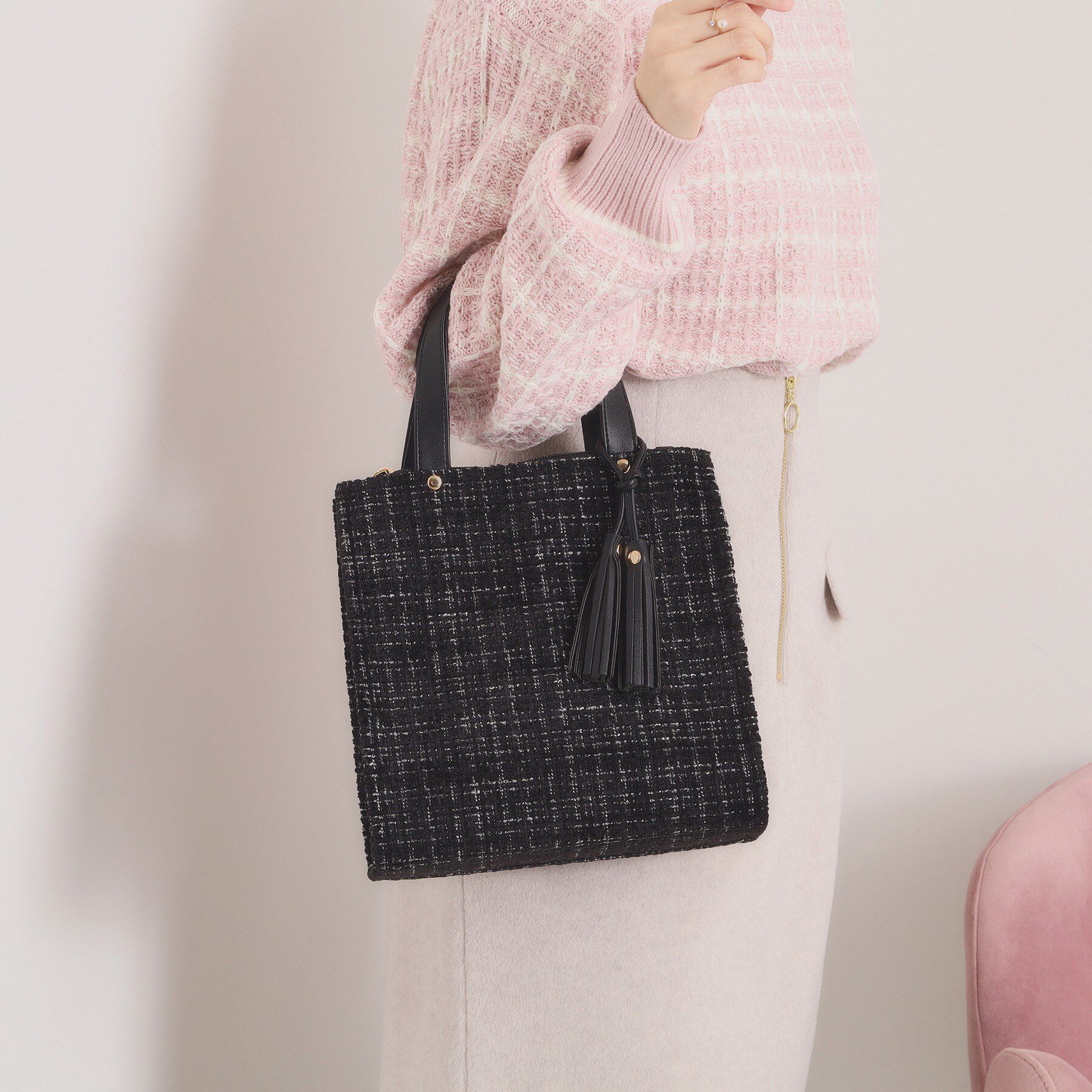ITS&rsquo;DEMO「ツイードタッセルミニトート」|ハンドバッグ|ブラック(019)