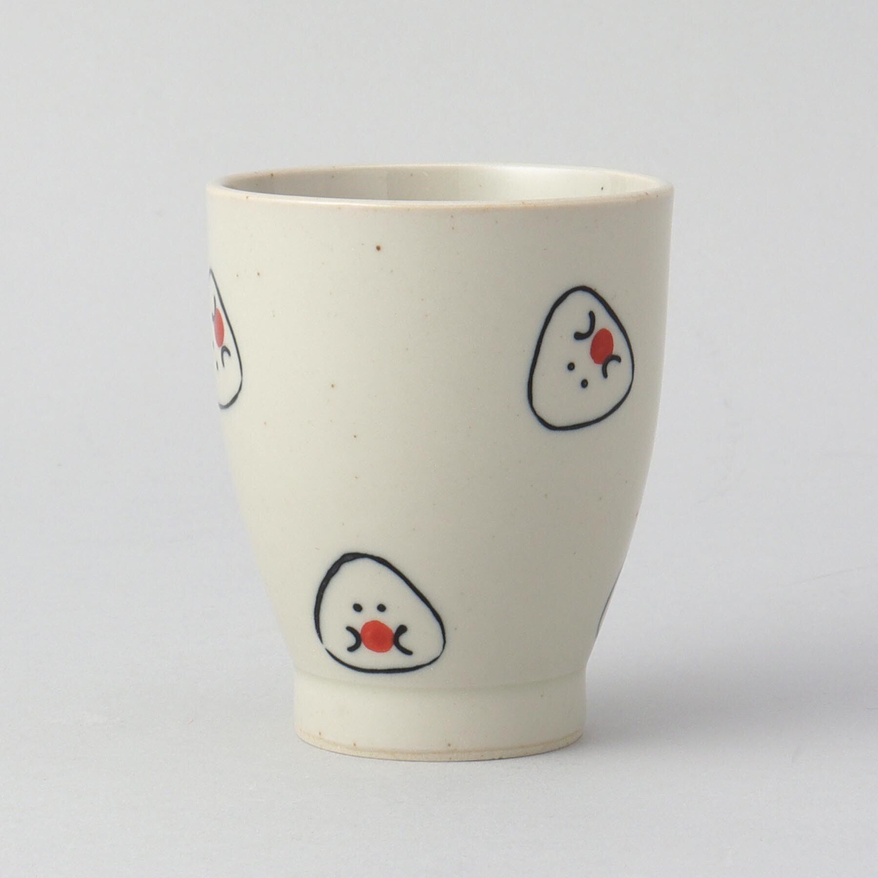 212 KITCHEN STORE「ぎゅっとおにぎりさん 湯呑み 梅」|食器・キッチングッズ|